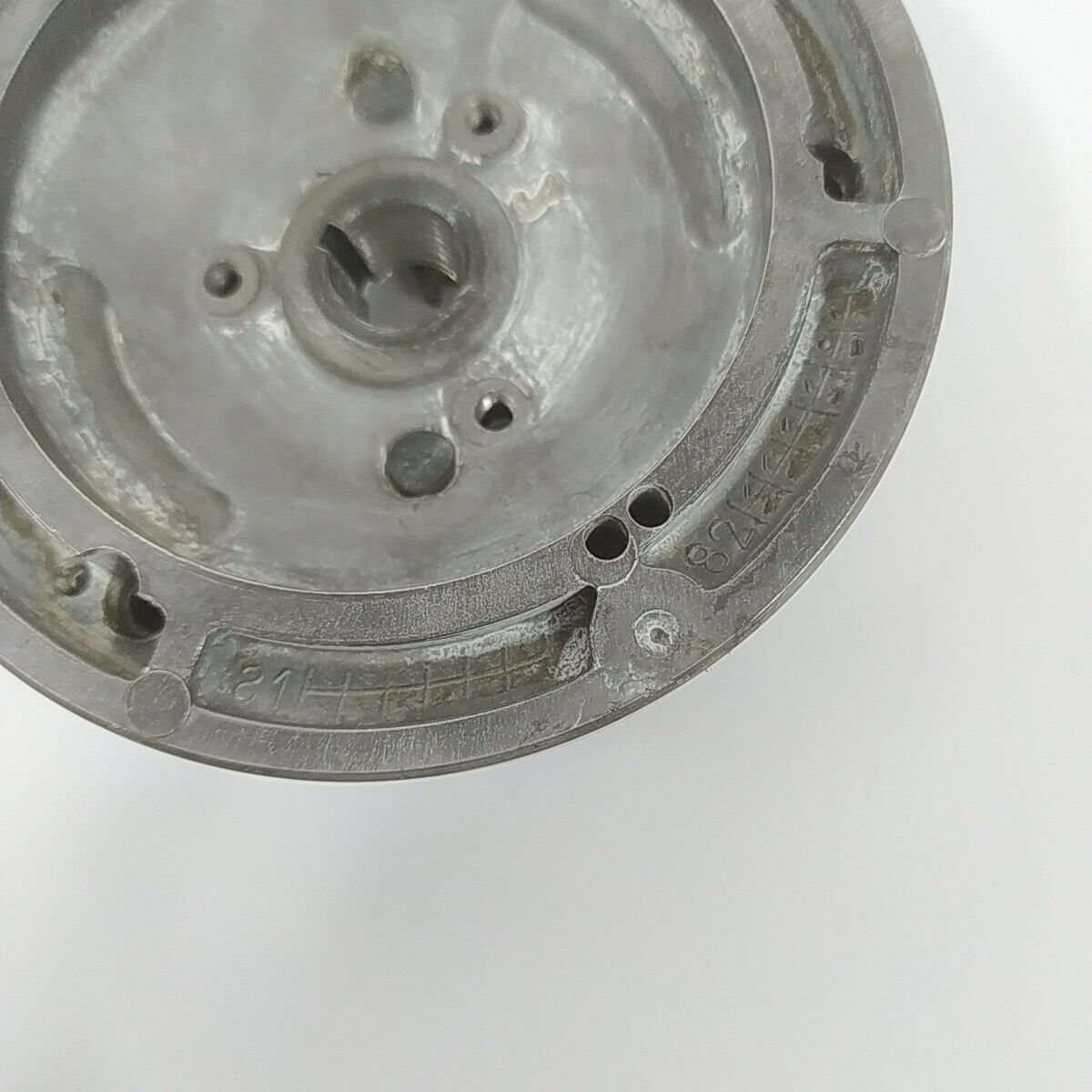 VOLANO MAGNETICO DI AVVIAMENTO per motosega OLEO MAC 350 usato P. N. 5523 V.