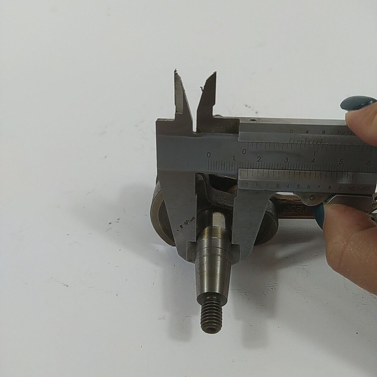 Ricambio usato ALBERO MOTORE ORIGINALE decespugliatore MITSUBISHI T200