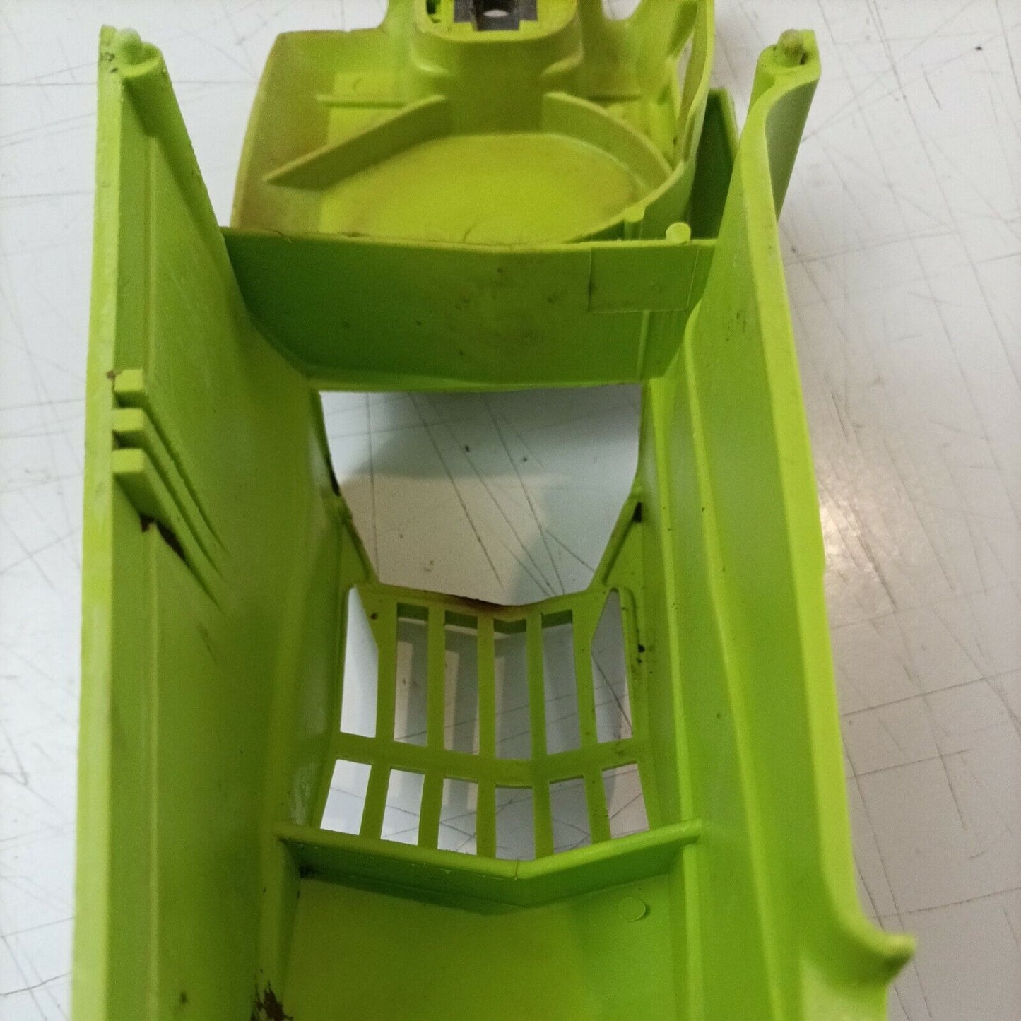 COPERCHIO frizione E MARITTIMA PER MOTOSEGA POULAN 2000 2.0 C.I ricambi usati