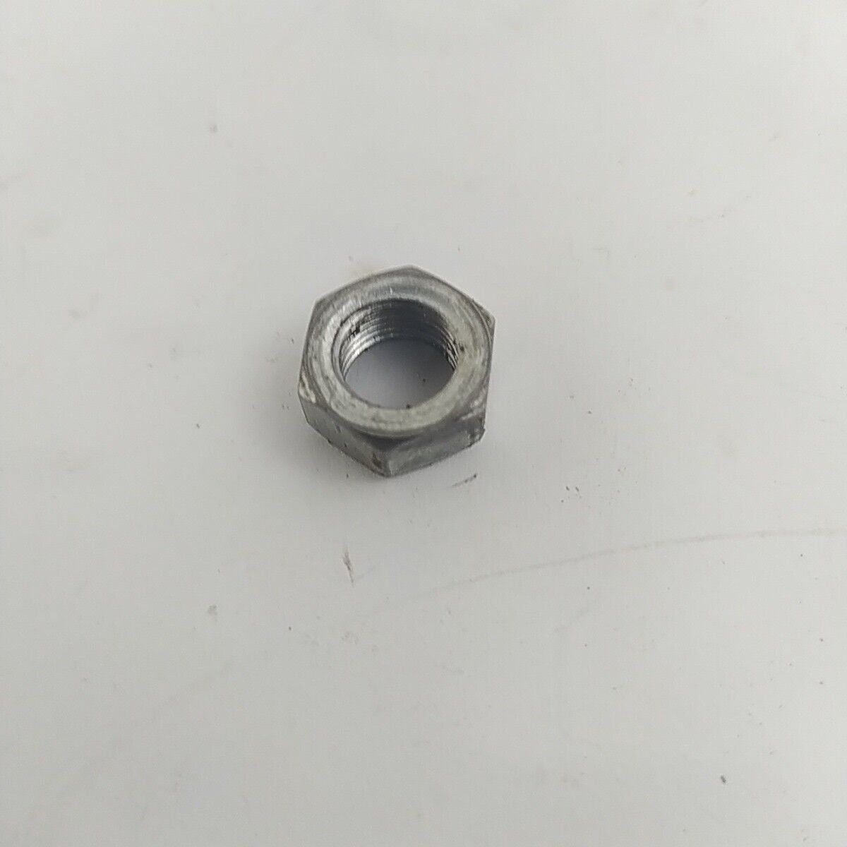 motosega CASTOR CP- 500 ricambio DADO bullone ALBERO MOTORE volano Usato