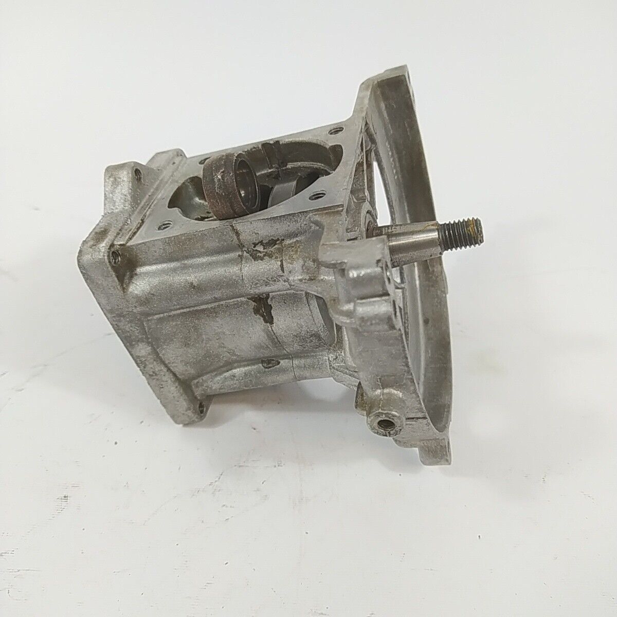 ricambi DECESPUGLIATORE BLUE BIRD ZM 54 CARTER BASAMENTO ALBERO MOTORE usati
