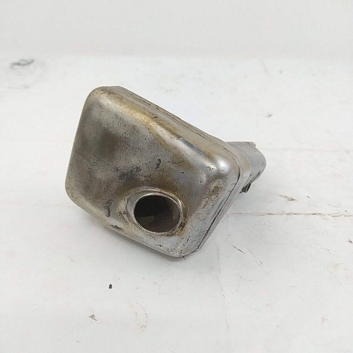 MOTOSEGA ALPINA A 70 0-70 ricambio MARMITTA SILENZIATORE di scarico usato
