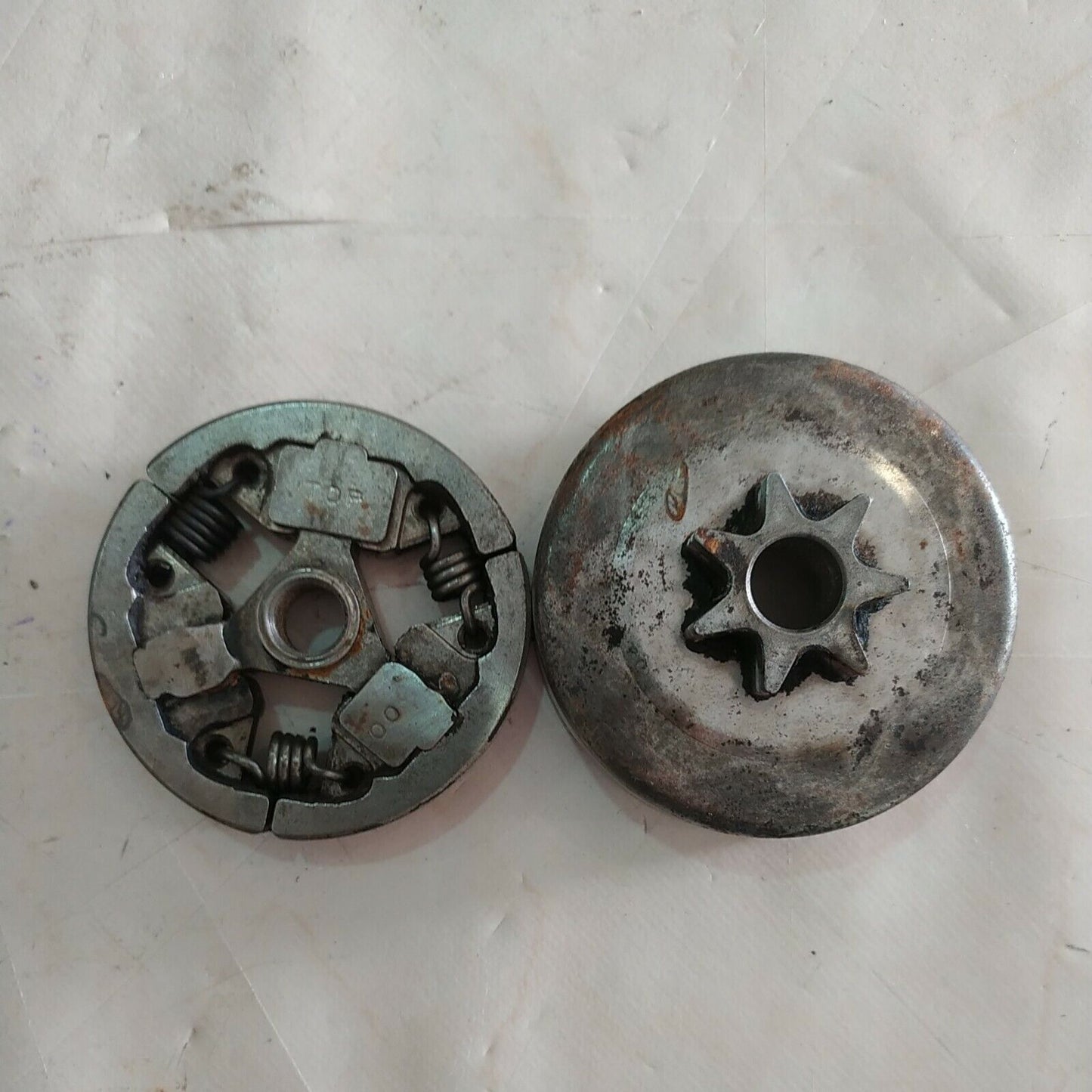 CAMPANA E FRIZIONE completo ORIGINALE PER MOTOSEGA SOLO 646 ricambi usati