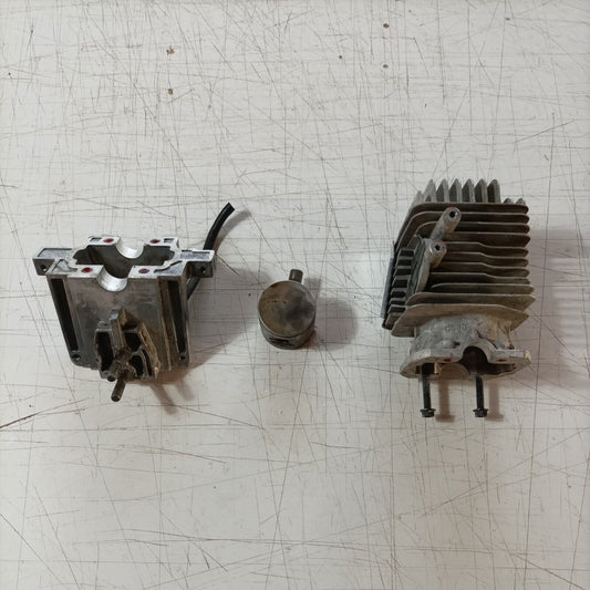 KIT CILINDRO E PISTONE d 40mm PER MOTOSEGA KENDO CHAIN SAW 38Cc CS38 usato