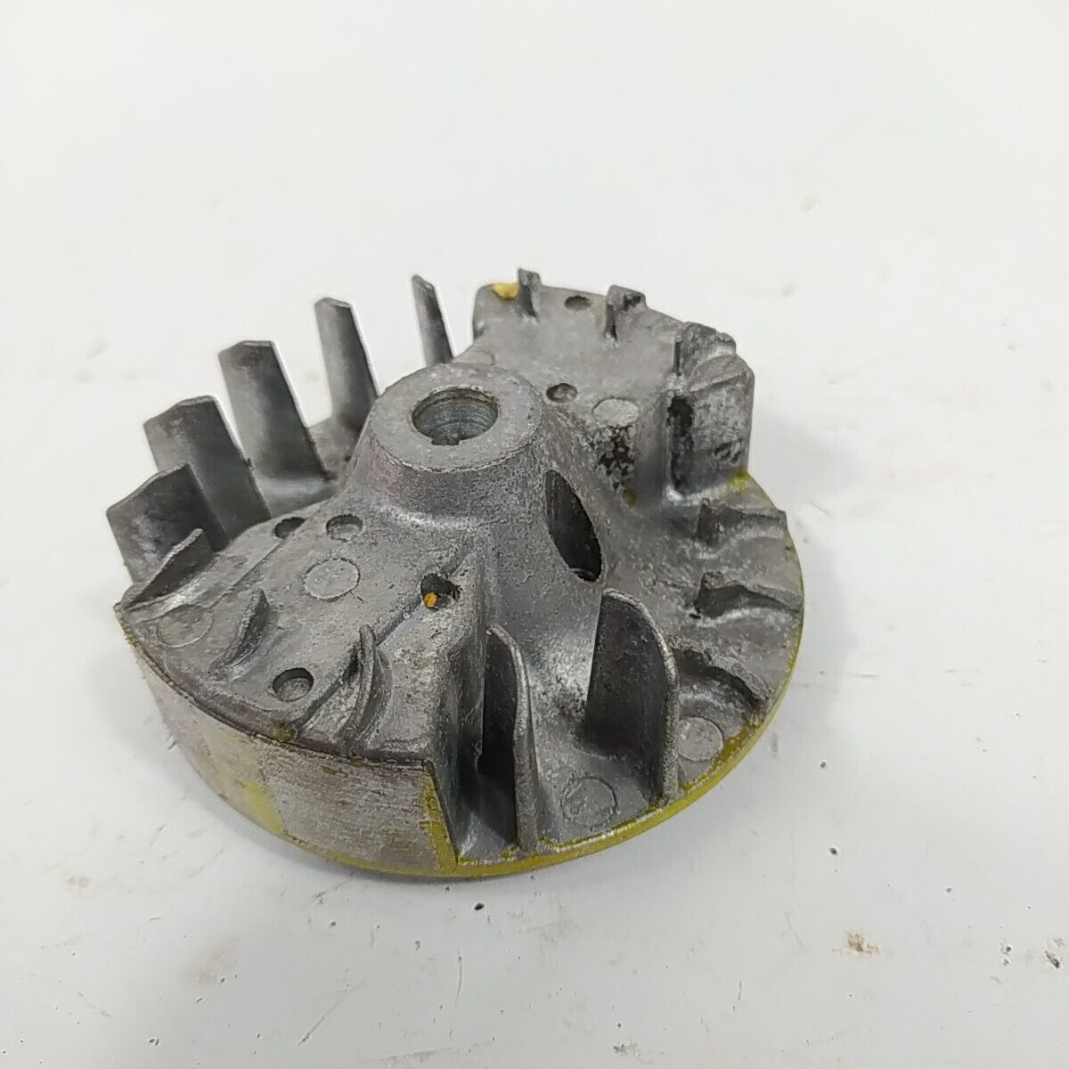 VOLANO magnetico di avviamento decespugliatore EMAK EFCO 2200 2500 ricambi usati