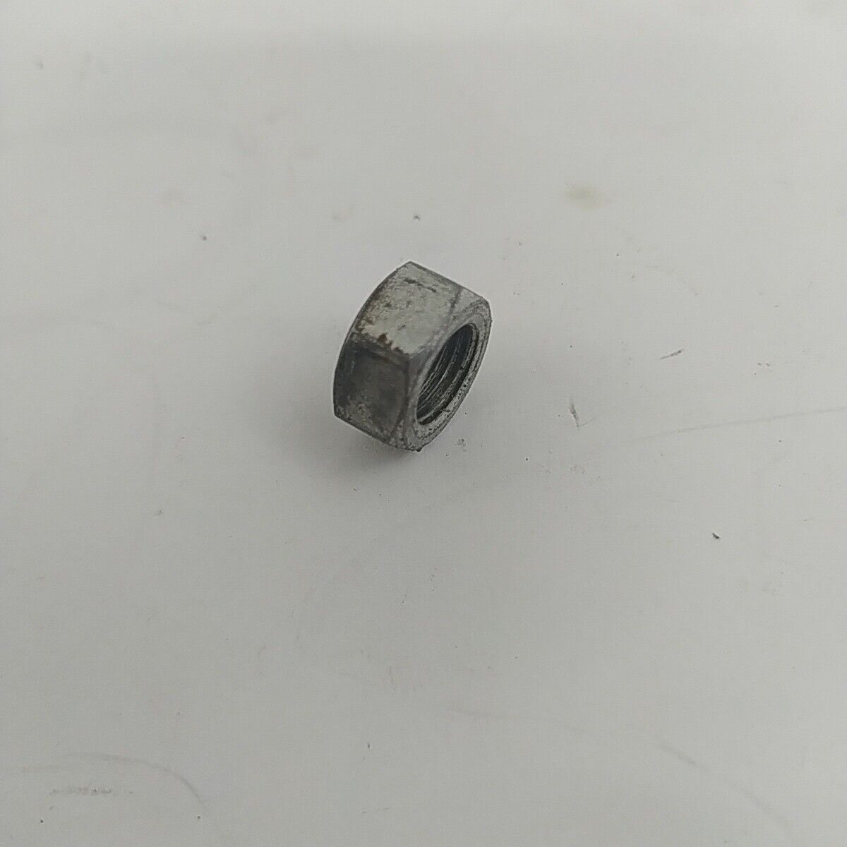 motosega CASTOR CP- 500 ricambio DADO bullone ALBERO MOTORE volano Usato
