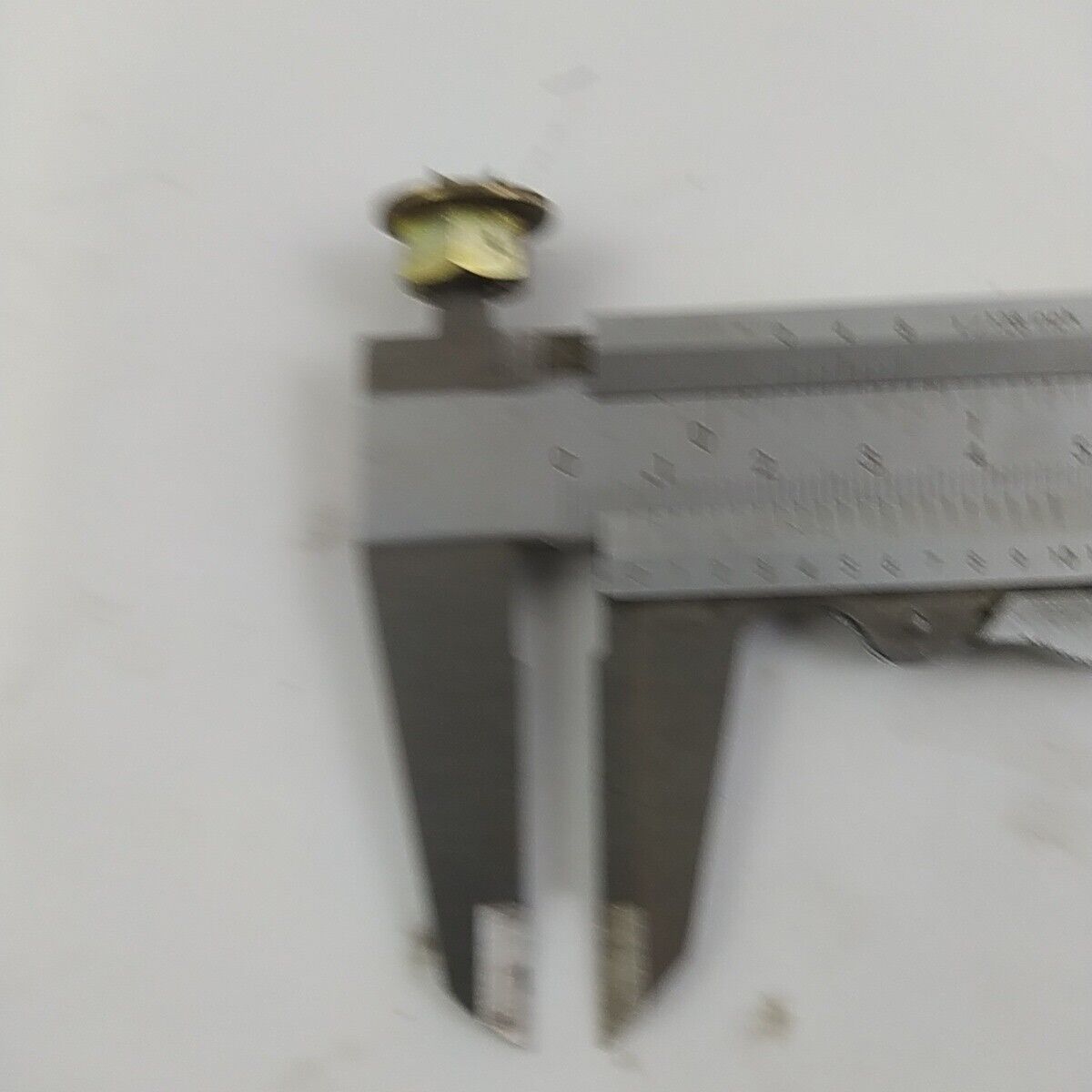 Ricambio DADO ALBERO MOTORE usato decespugliatore MITSUBISHI TL 52