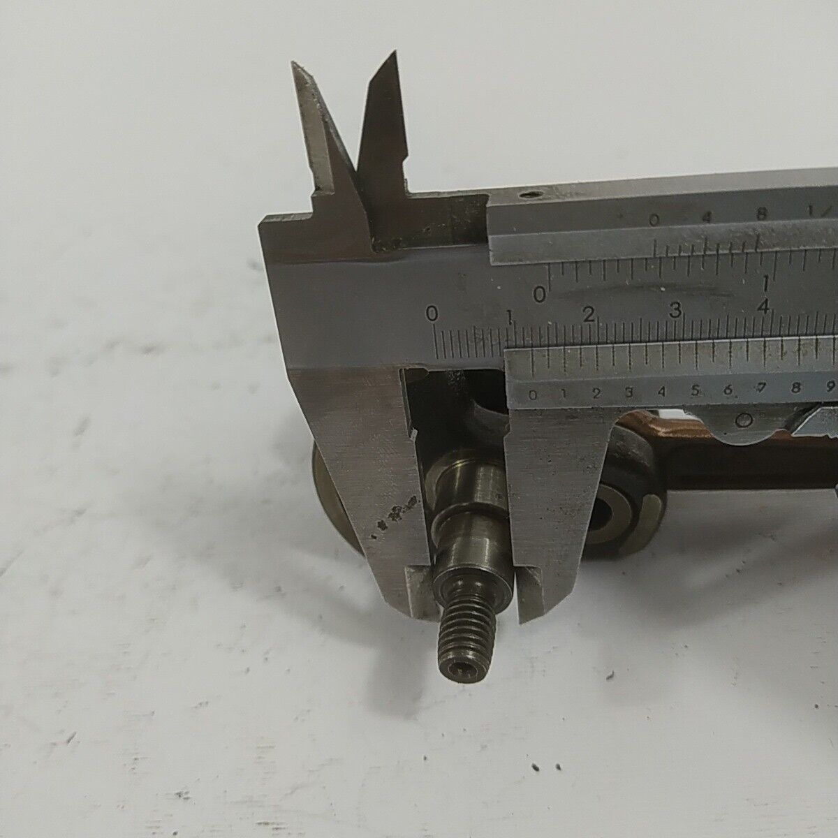 Ricambio ALBERO MOTORE usato per decespugliatore MITSUBISHI TL 52