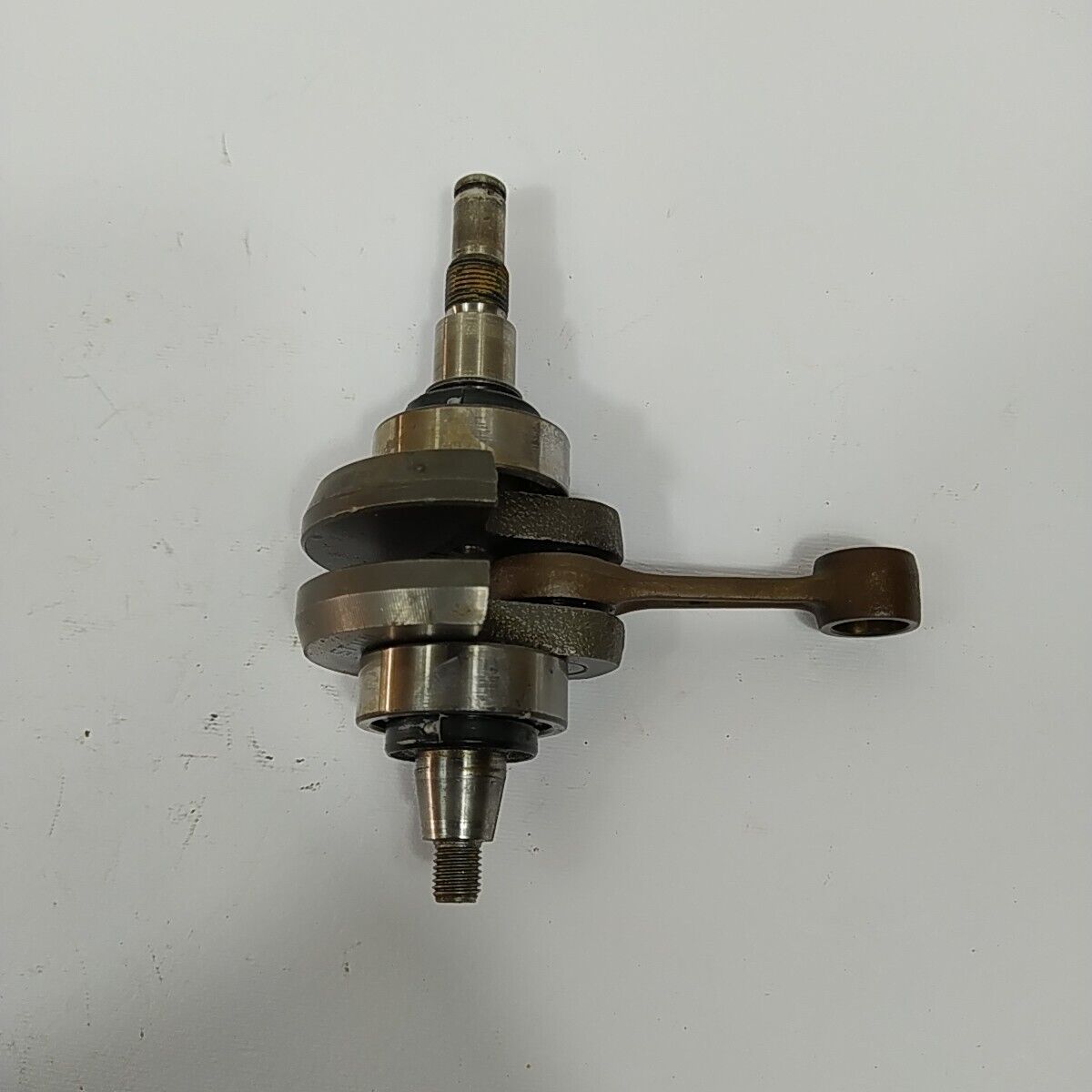 ALBERO MOTORE originale PER MOTOSEGA ORIGINALE STIHL 025 ricambi usati