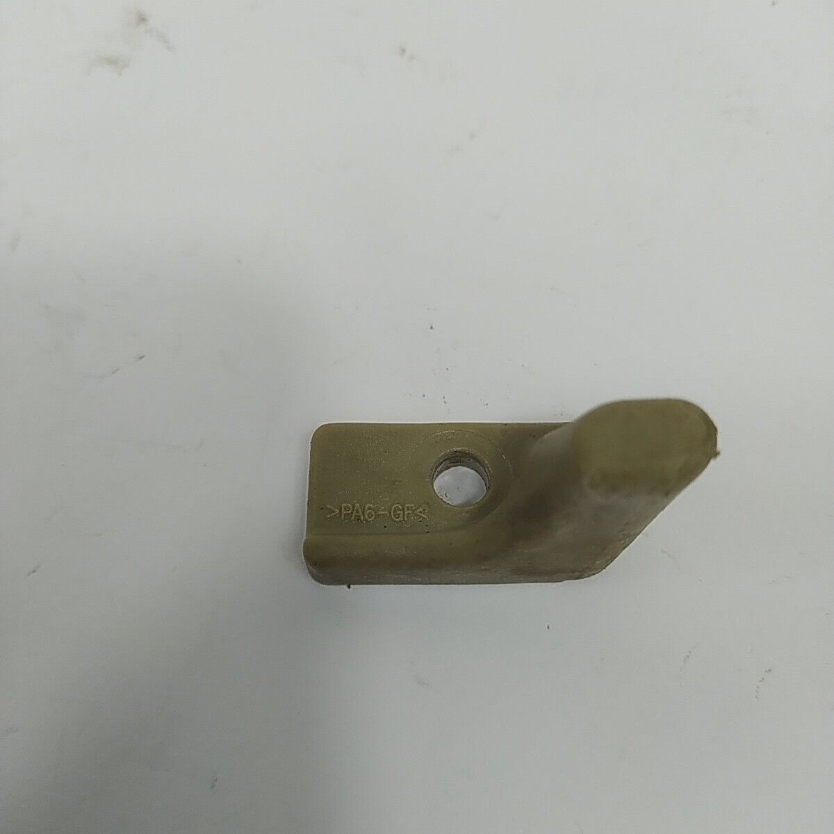 Ricambi per MOTOSEGA ZENOAH G 2000 t SUPPORTO DENTE PROTEZIONE PARA CATENA usati