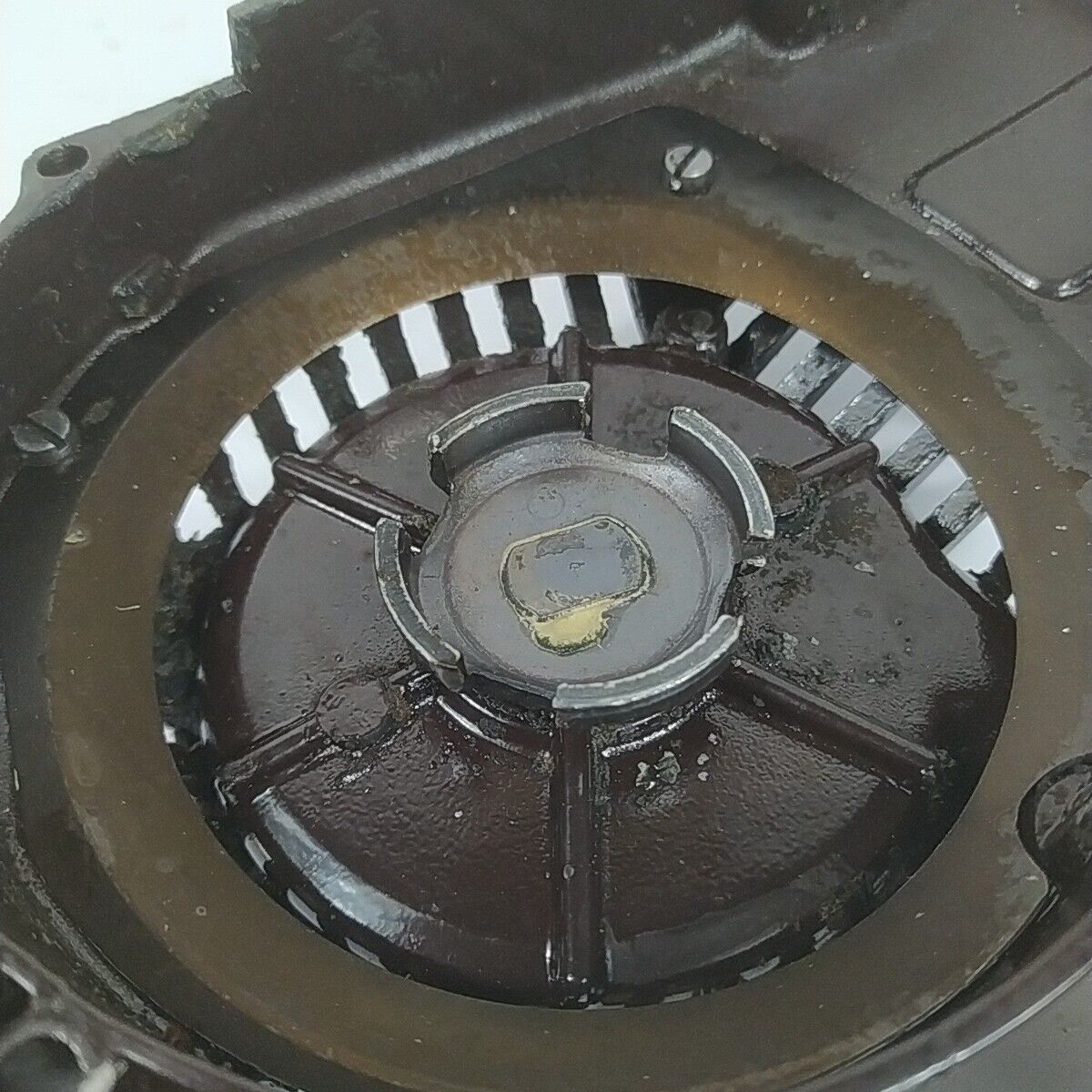 COPERCHIO AVVIAMENTO TRASCINATORE COMPLETO PER MOTOSEGA CASTOR ALPINA 55 60 70