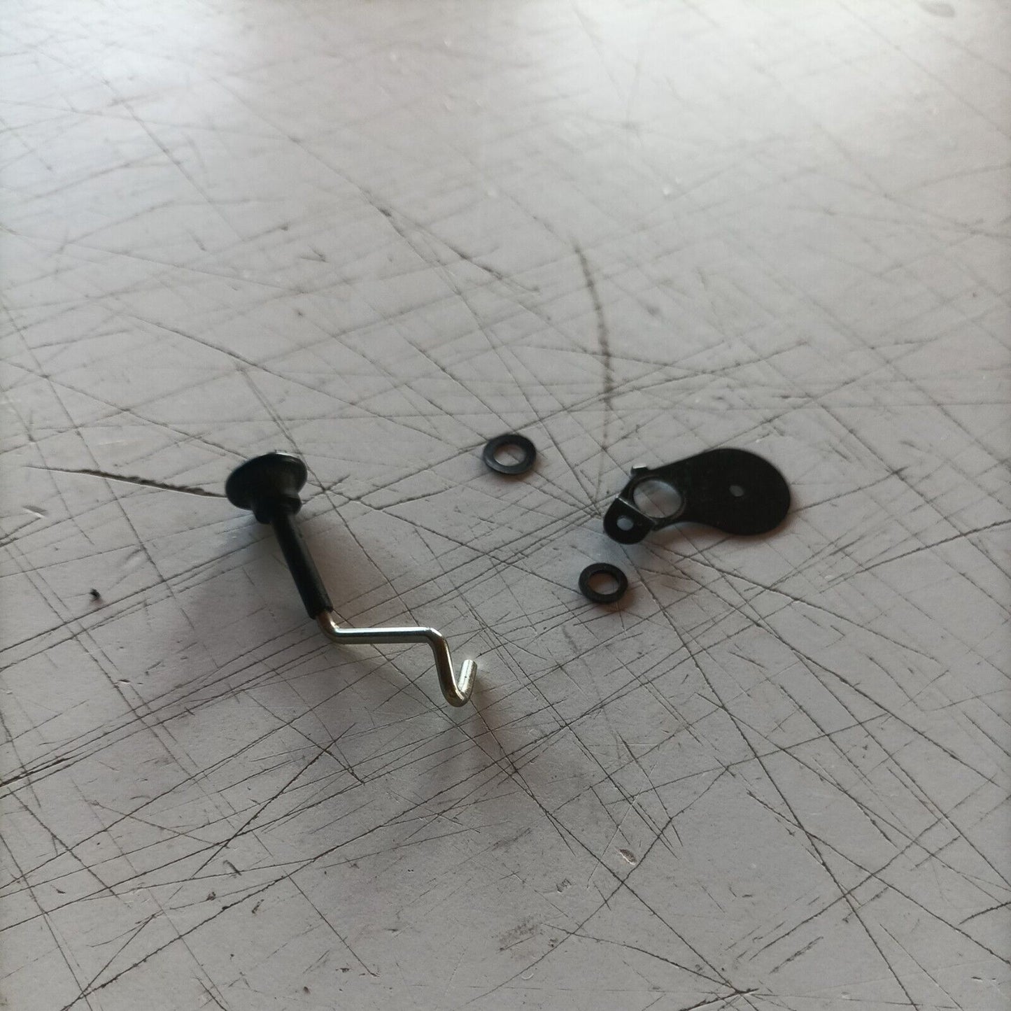 LEVA CARBURATORE avviamento PER MOTOSEGA OLEO MAC 935 DF EFCO 134 135 usato