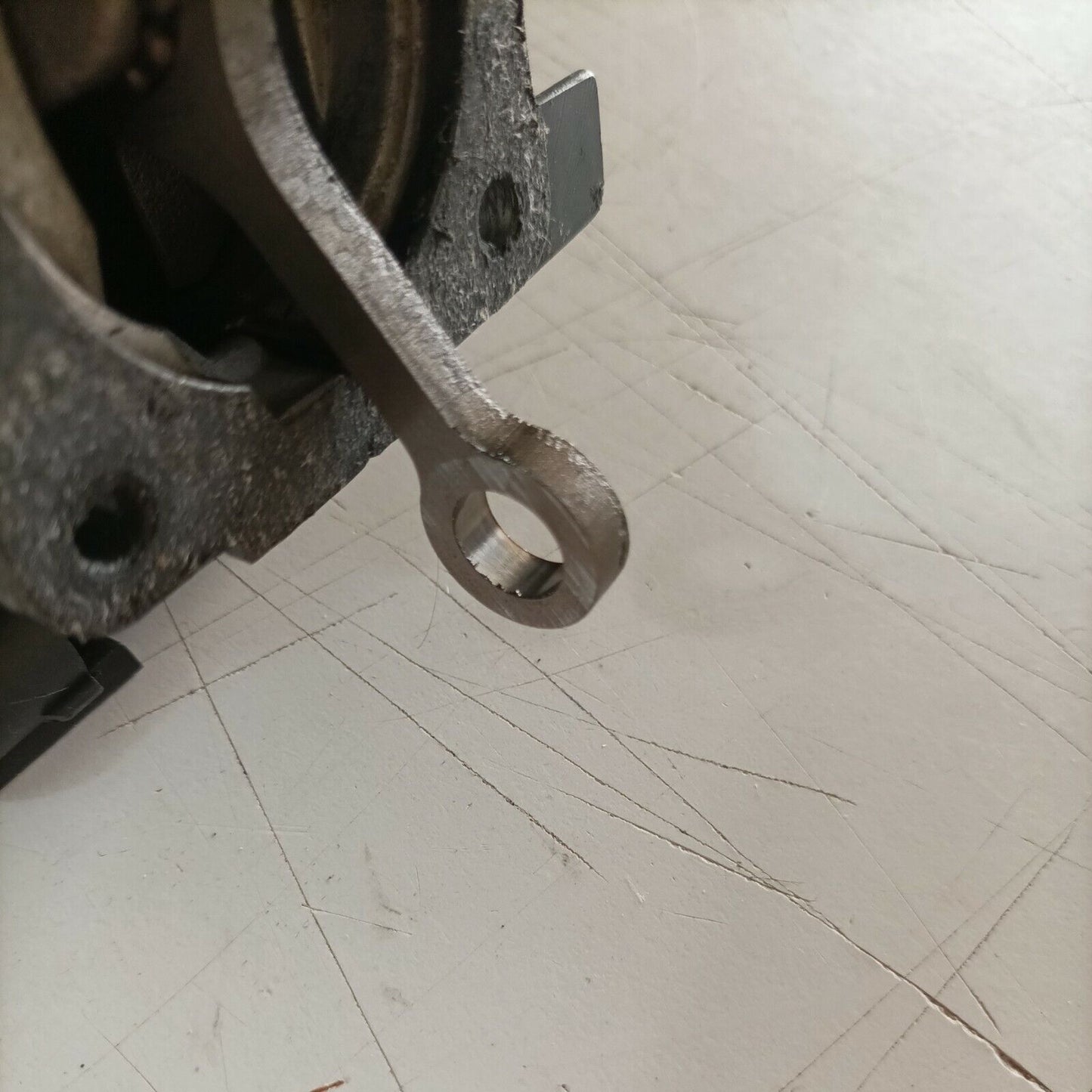 BASAMENTO CILINDRO E ALBERO MOTORE ORIGINALE PER MOTOSEGA CASTOR 330 ANTIVIB