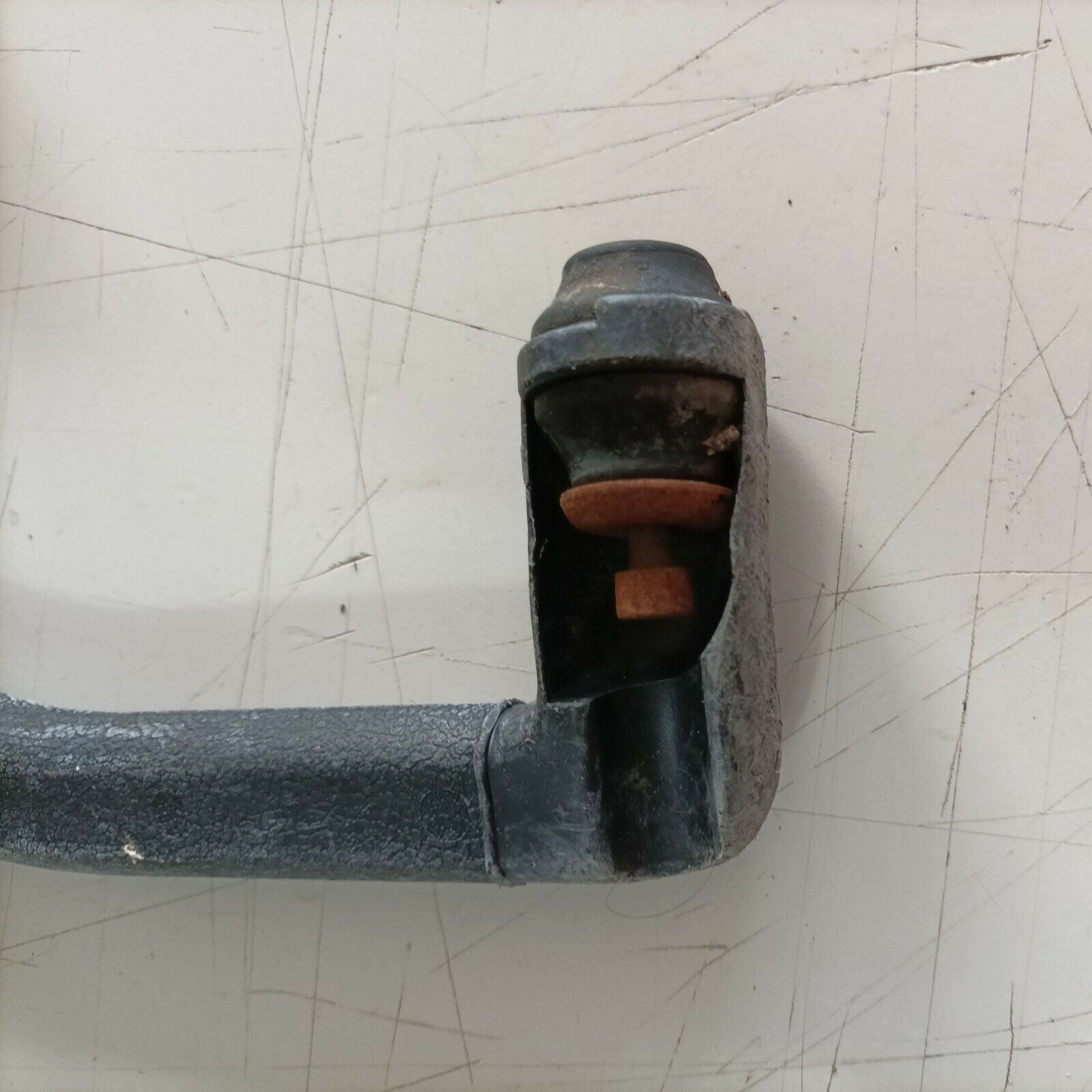 IMPUGNATURA MANICO SUPERIORE PER  MOTOSEGA CASTOR CASTELGARDEN  ALPINA  45