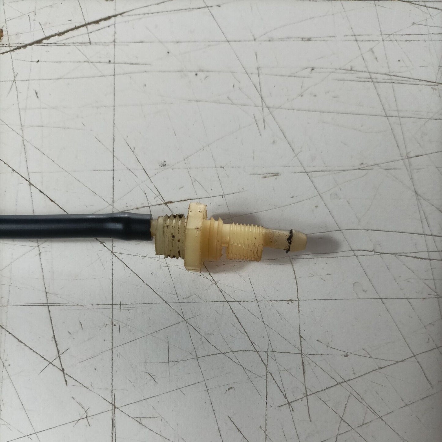 tubazione tubo SERBATOIO CARBURANTE PER MOTOSEGA DOLMAR SACHS 153 ricambi usati
