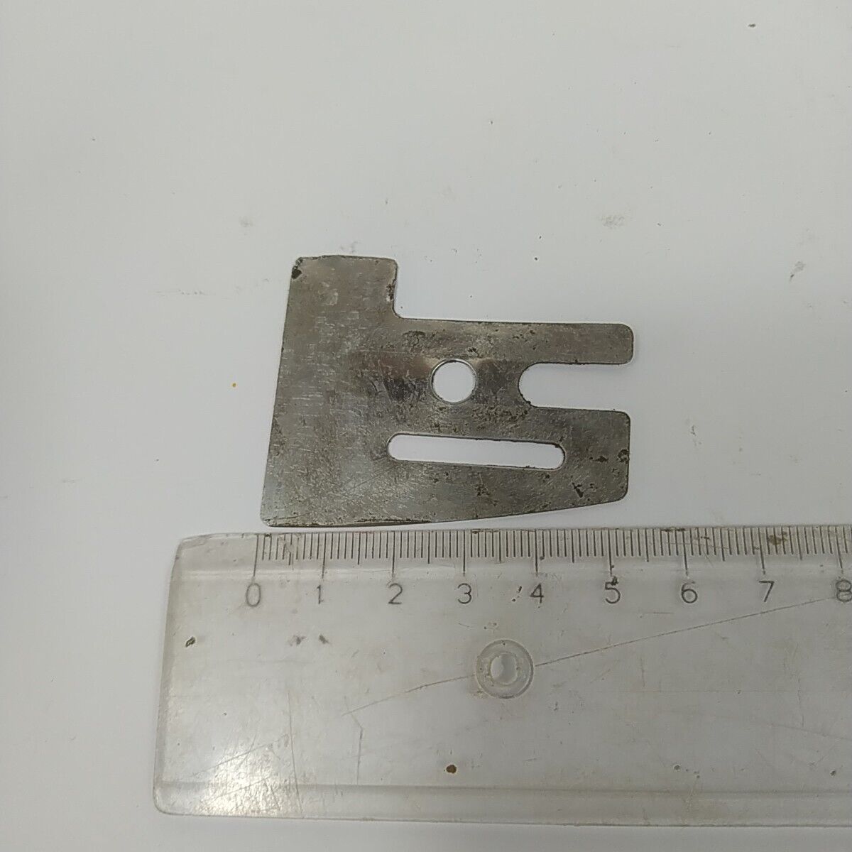 ricambi PIASTRA BARRA CATENA per motosega ALPINA SILVER 40 castor 330 338 usati