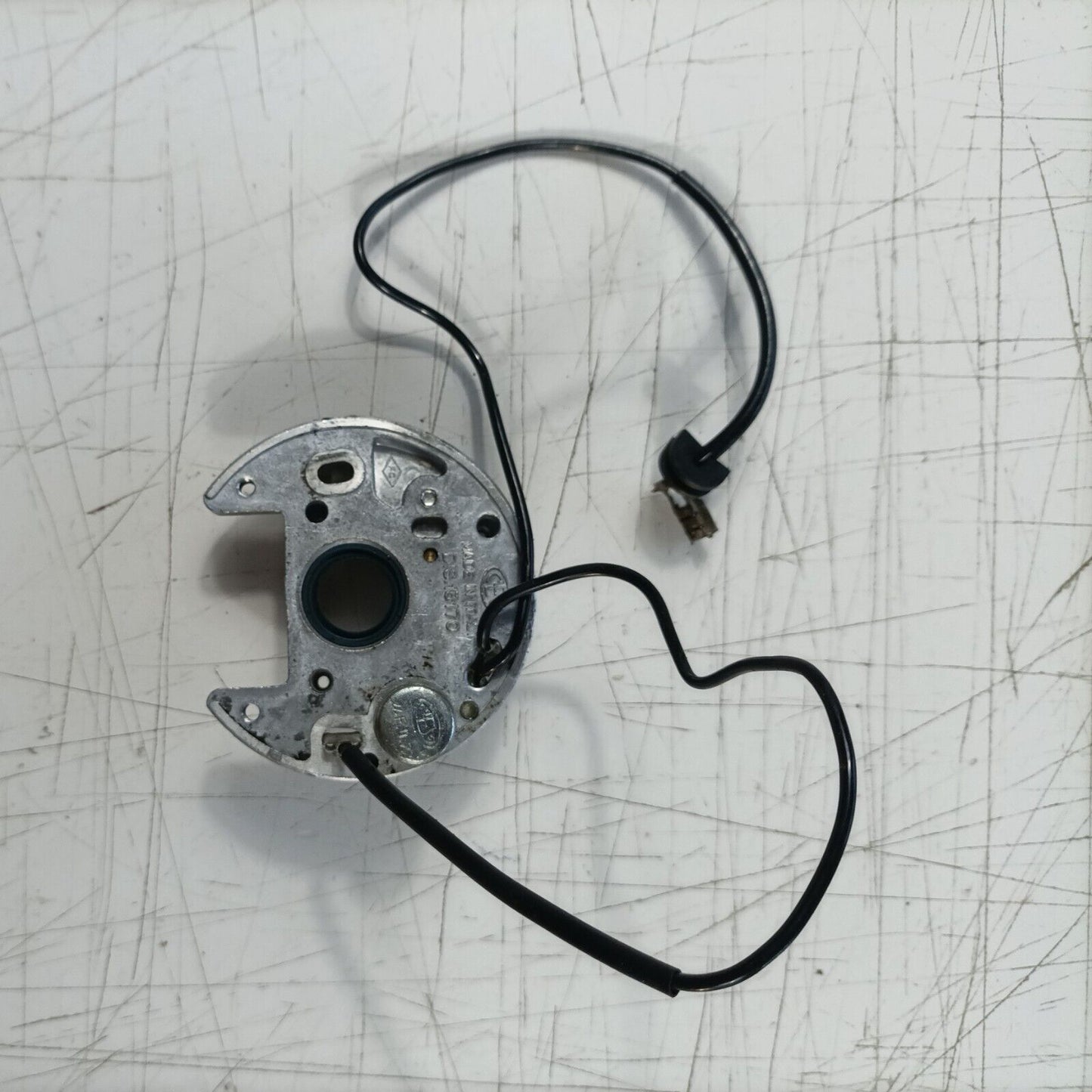 MOTOSEGA OLEOMAC OM 251 PIASTRA ATTACCO PUNTE BOBINA E CONDENSATORE usato
