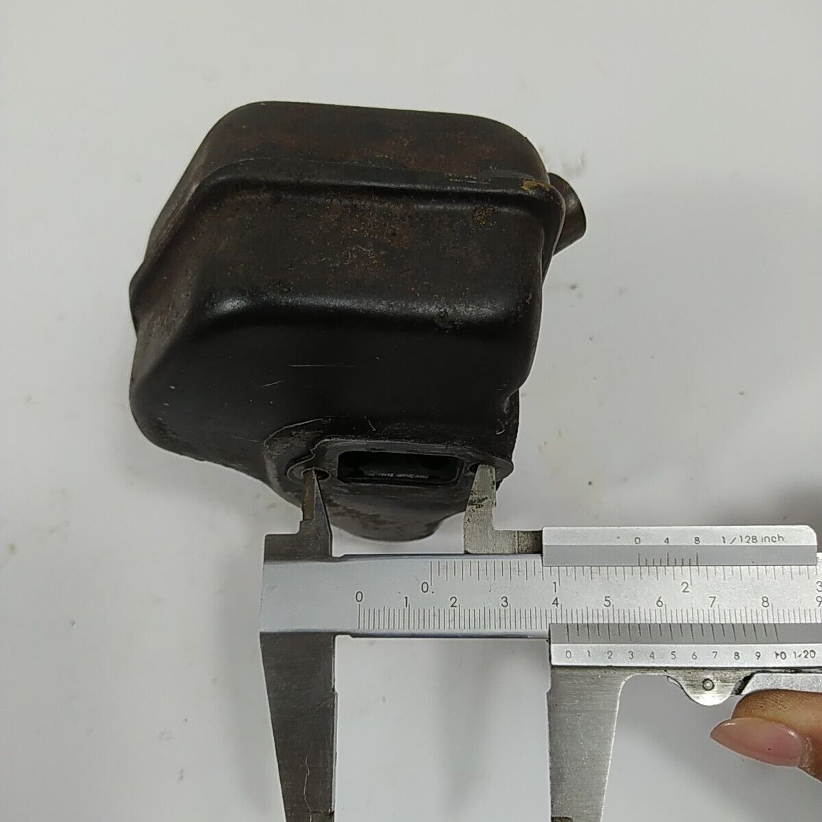 MARMITTA terminale SILENZIATORE PER MOTOSEGA OLEOMAC 945 A ricambi usati