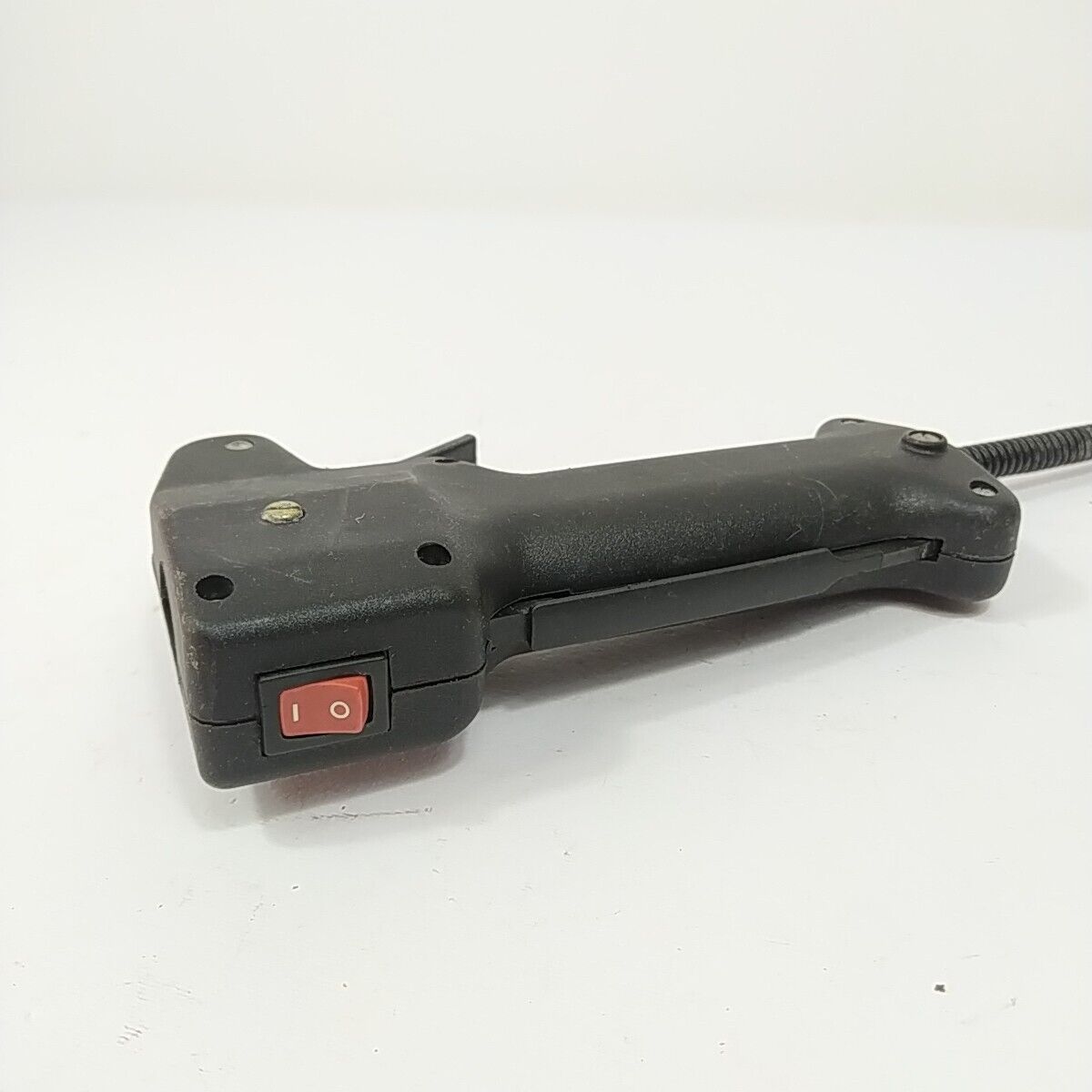 IMPUGNATURA COMANDO ACCELERATORE usato per decespugliatore MCCULLOCH CABRIO 251