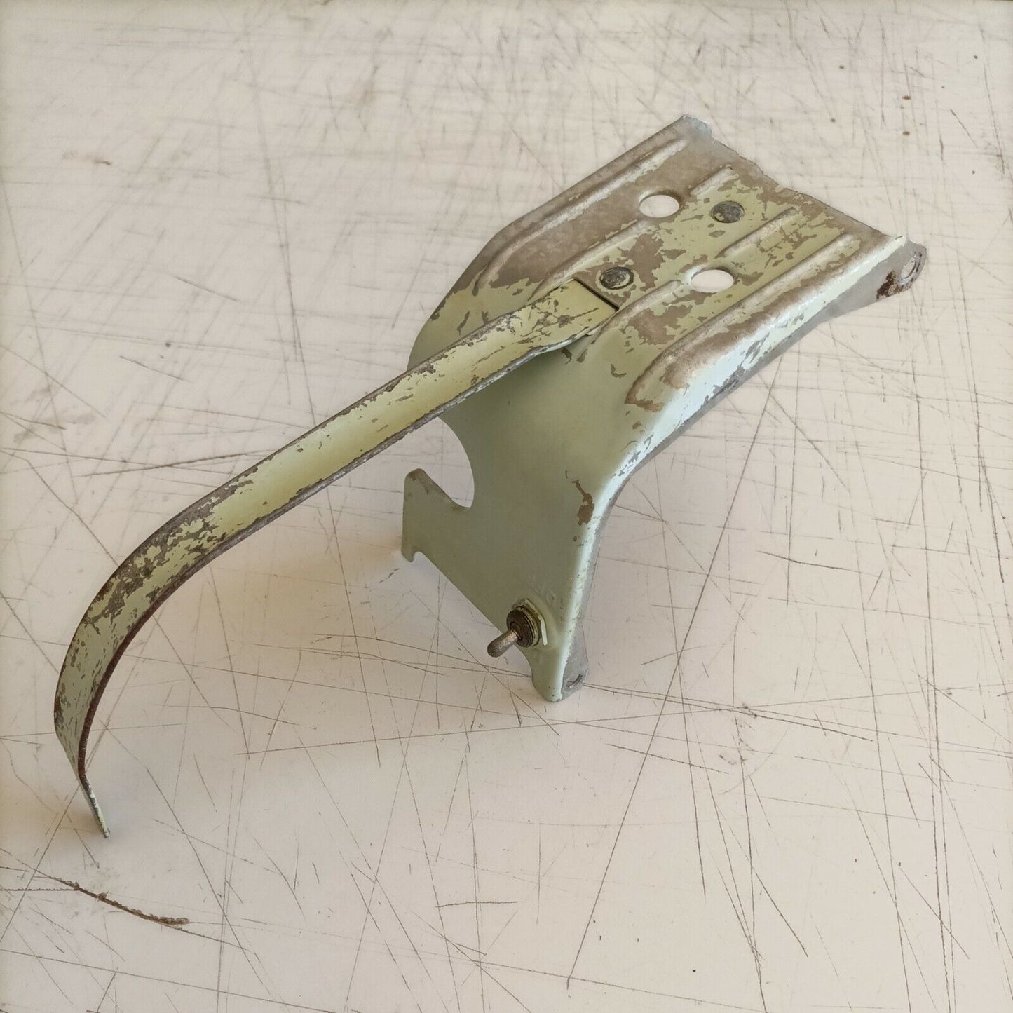 IMPUGNATURA manico inferiore PER MOTOSEGA PIONEER EASY ARC START P20 usato
