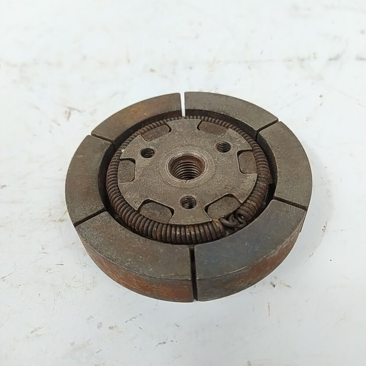 FRIZIONE PER MOTOSEGA generico esterno 75,4 MM d interno 8,6 MM ricambi usati