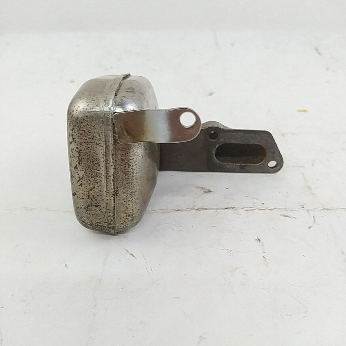 MOTOSEGA ALPINA A 70 0-70 ricambio MARMITTA SILENZIATORE di scarico usato