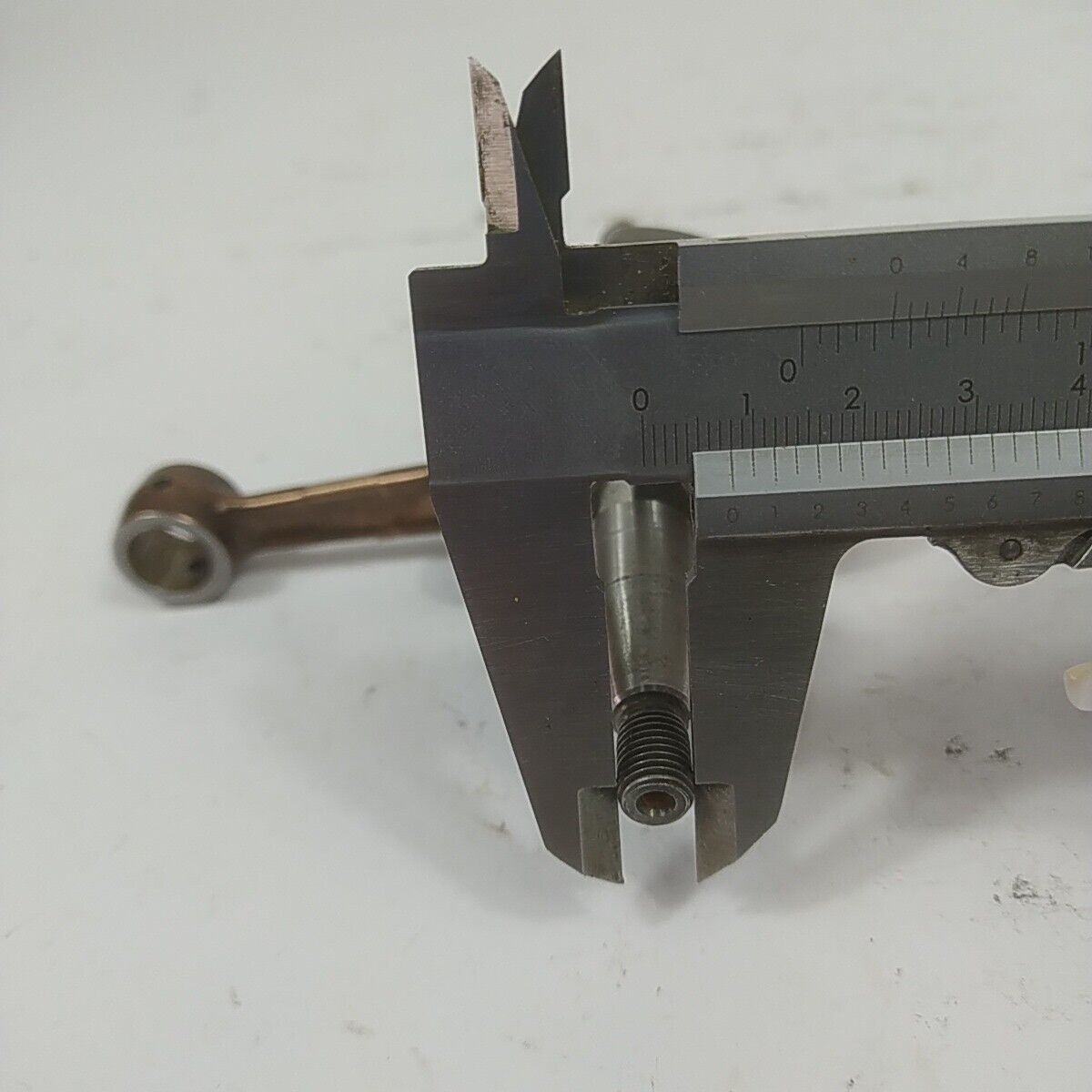 ALBERO MOTORE ORIGINALE 5038580 01 ricambi per MOTOSEGA HUSQVARNA 340 345 usati