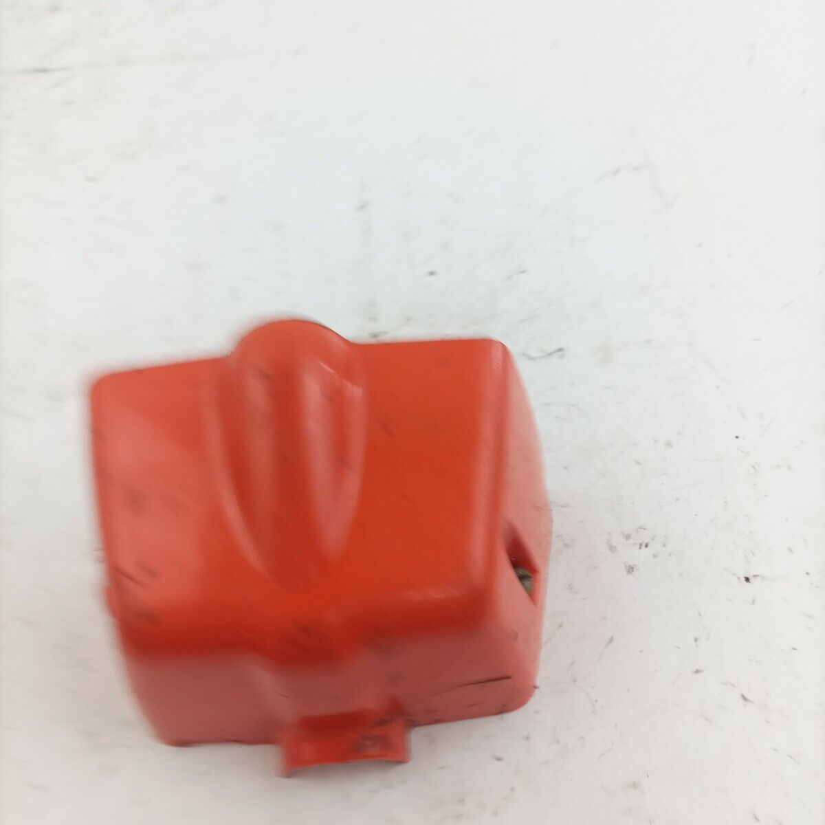 motosega CASTOR ALPINA 450 ricambio COPERCHIO FILTRO ARIA CARBURATORE Usato