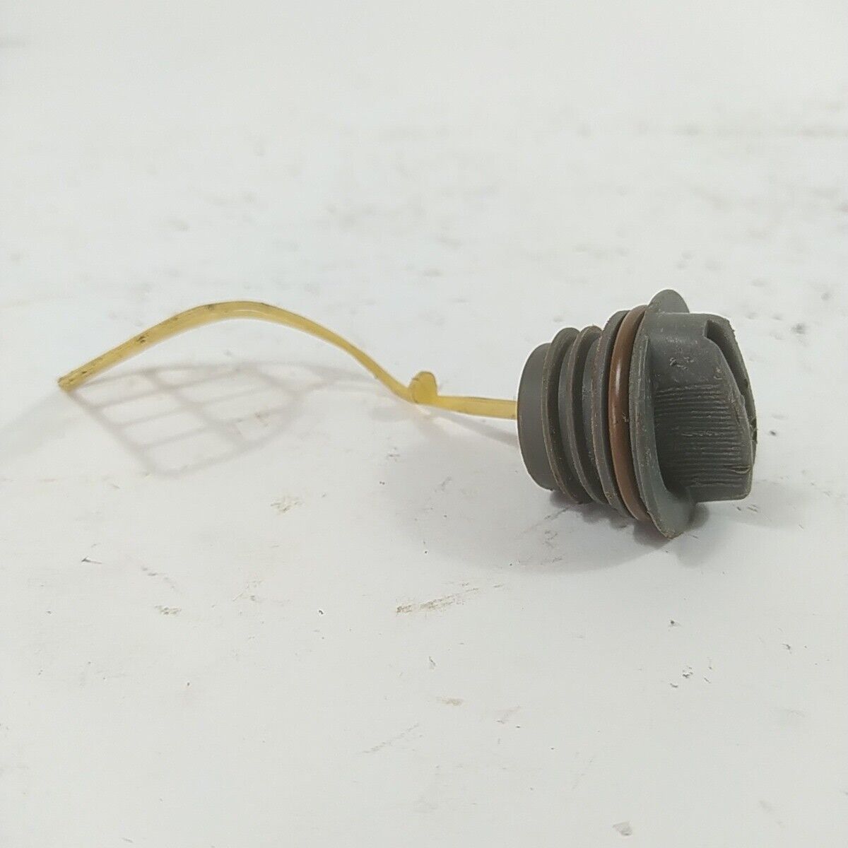TAPPO SERBATOIO CARBURANTE OLIO per motosega OLEO MAC GS 440 ricambi usati