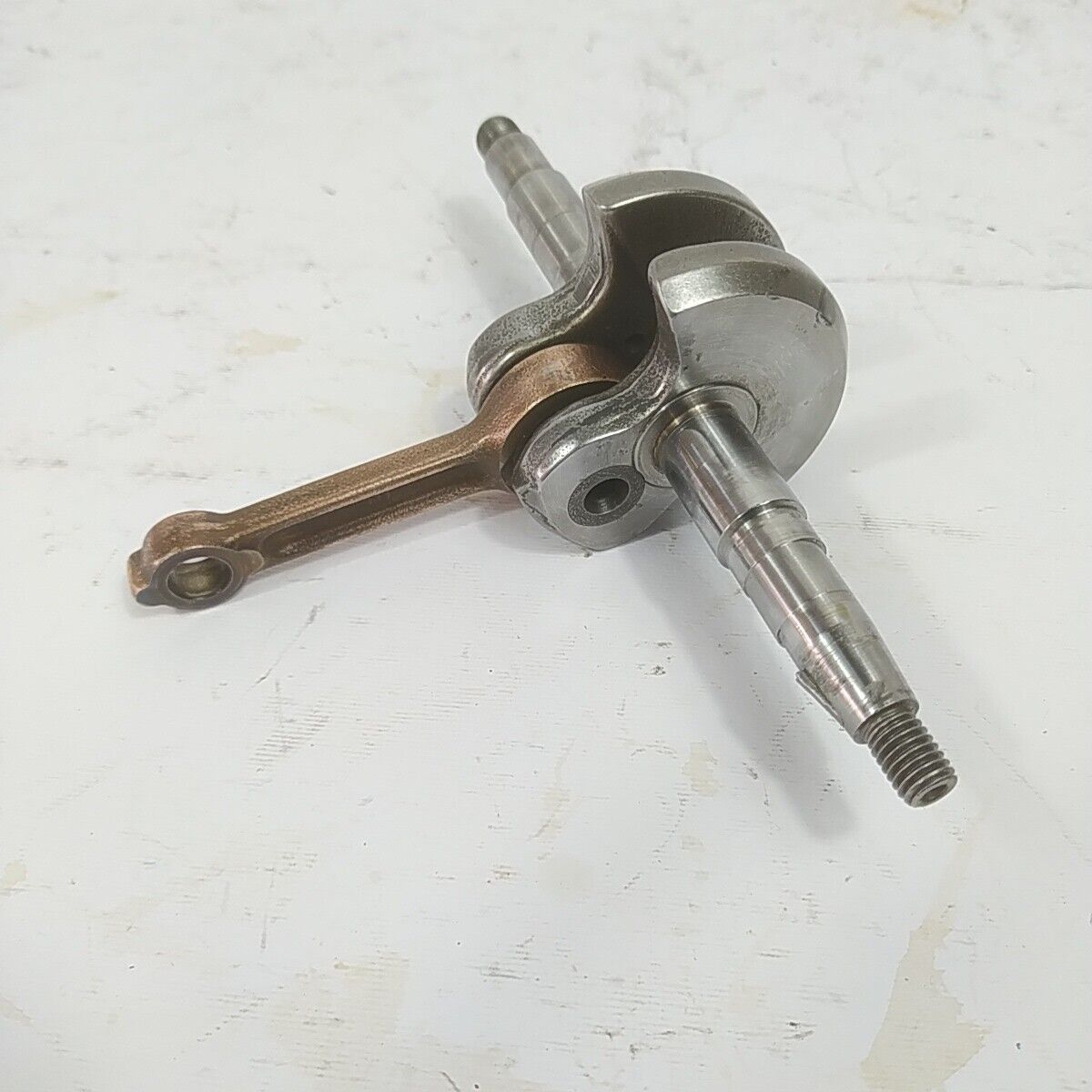 ricambio ALBERO MOTORE ORIGINALE per motosega CASTOR ALPINA PROF 70 usato