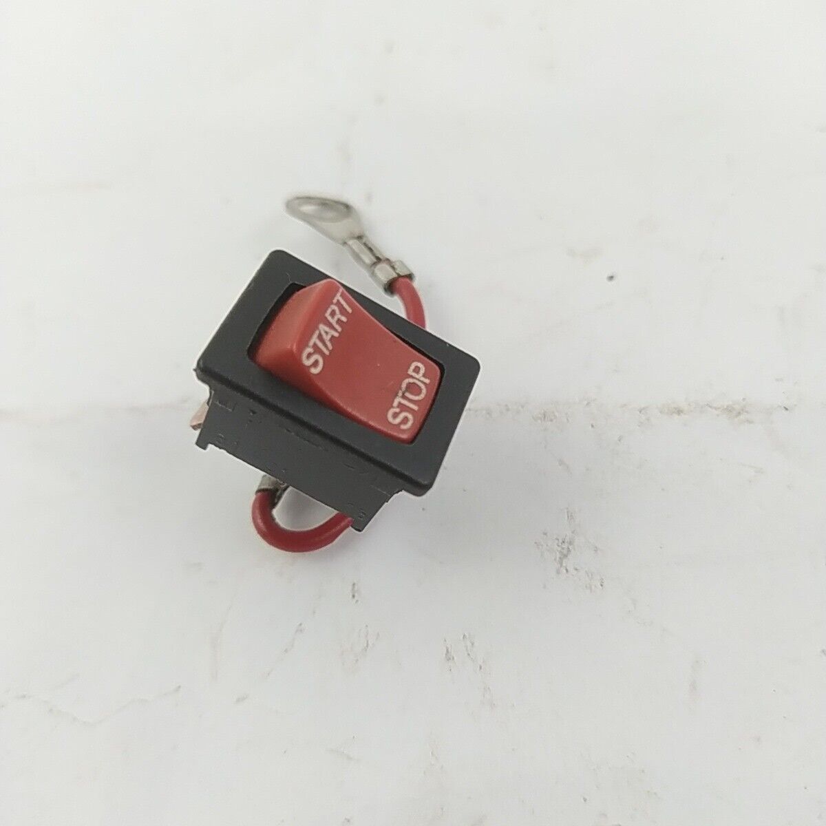 MOTOSEGA CASTOR CP 361 ricambio INTERRUTTORE ON/OFF start stop Usato