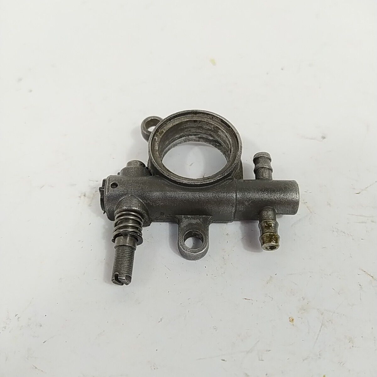 POMPA OLIO completa PER MOTOSEGA JET SKY KT2500 O CINESE 25 cc ricambi usati