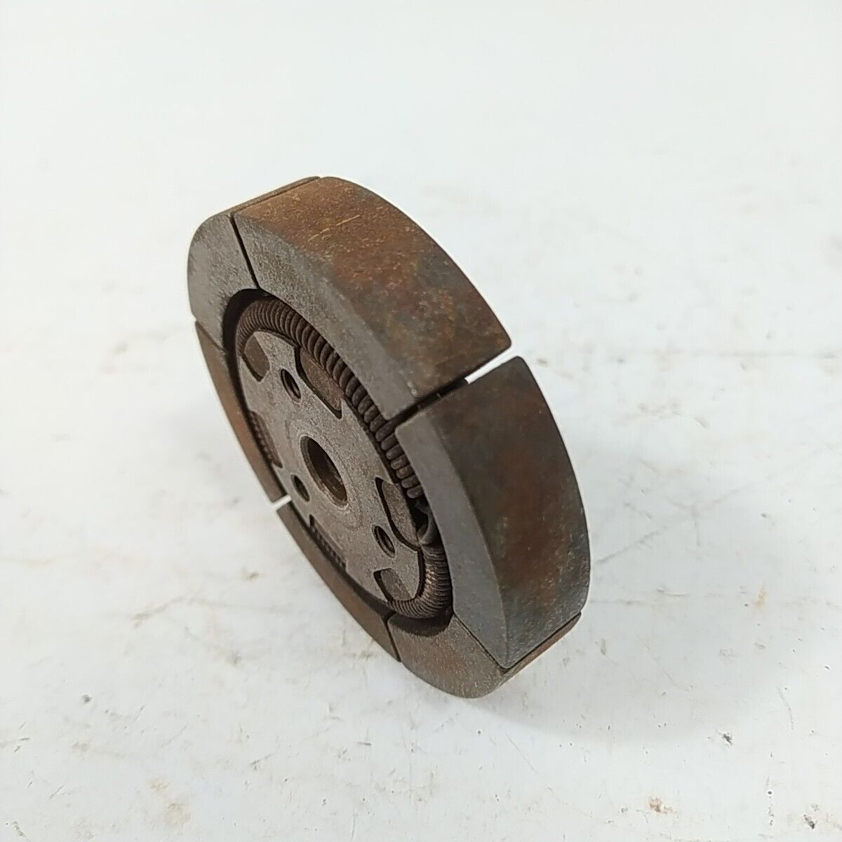 FRIZIONE PER MOTOSEGA generico esterno 75,4 MM d interno 8,6 MM ricambi usati