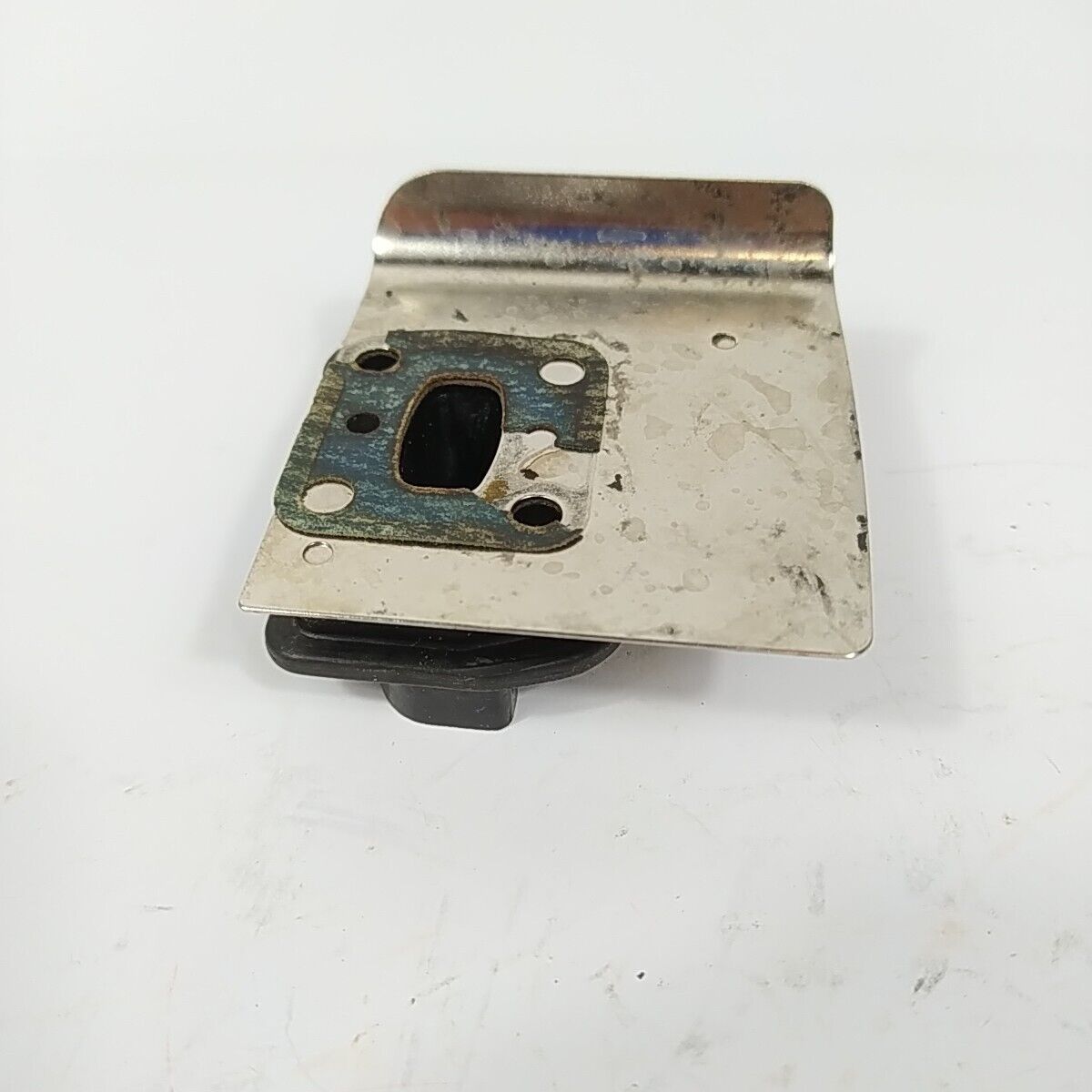 COLLETTORE CARBURATORE per decespugliatore MARUYAMA 230 ricambi usati