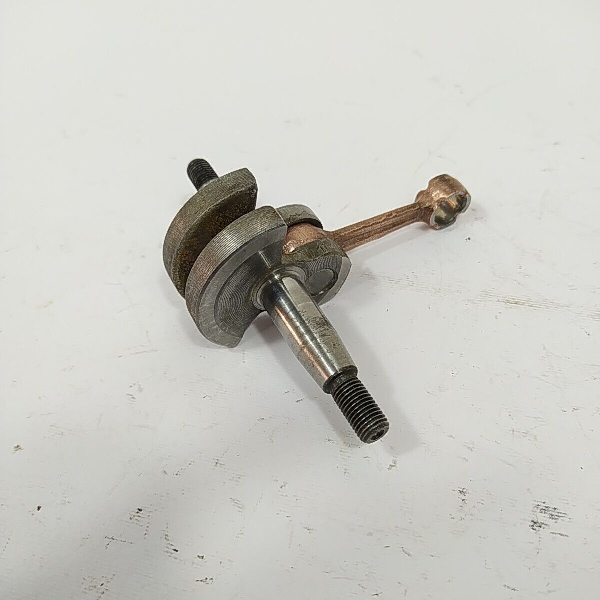 ALBERO MOTORE originale per decespugliatore ALPINA BJ 325 ricambi usati