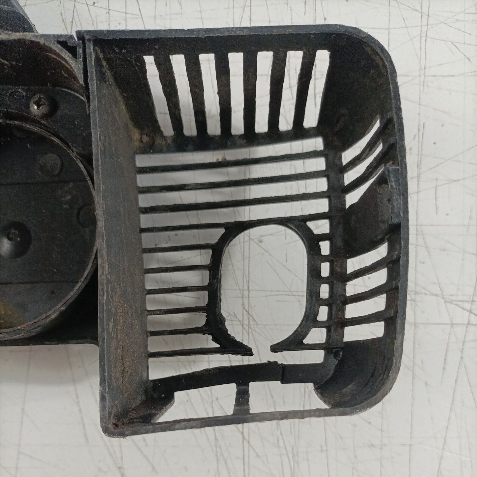 COPERCHIO FRIZIONE BLOCCO CATENA PROTEZIONE PER MOTOSEGA ricambi usati