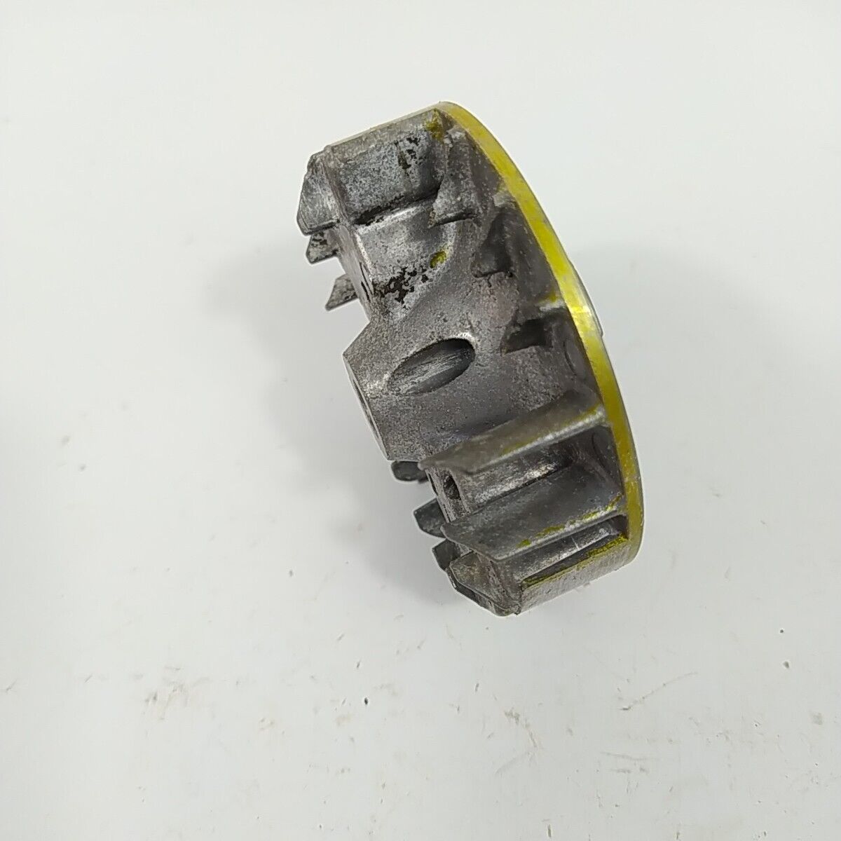 VOLANO magnetico di avviamento decespugliatore EMAK EFCO 2200 2500 ricambi usati