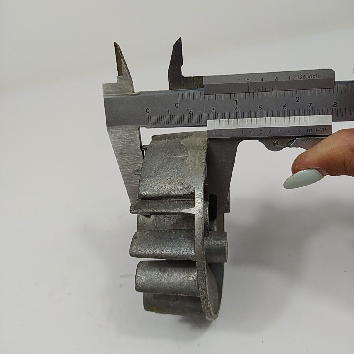 VOLANO MAGNETICO DI AVVIAMENTO per decespugliatore ALPINA BJ 325 ricambi usati