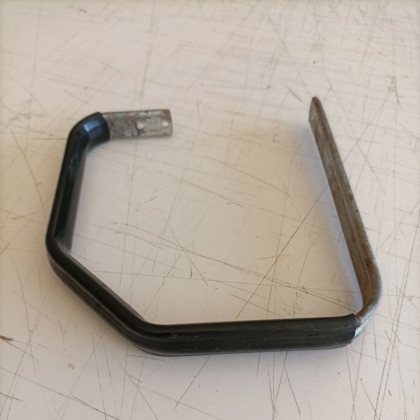 manico IMPUGNATURA SUPERIORE PER MOTOSEGA PIONEER EASY ARC START P20 usato