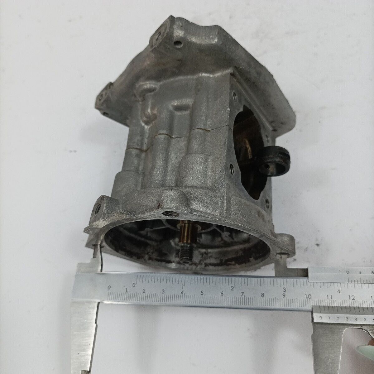BASAMENTO CILINDRO ALBERO MOTORE ricambi usati per DECESPUGLIATORE BLUE BIRD 31E