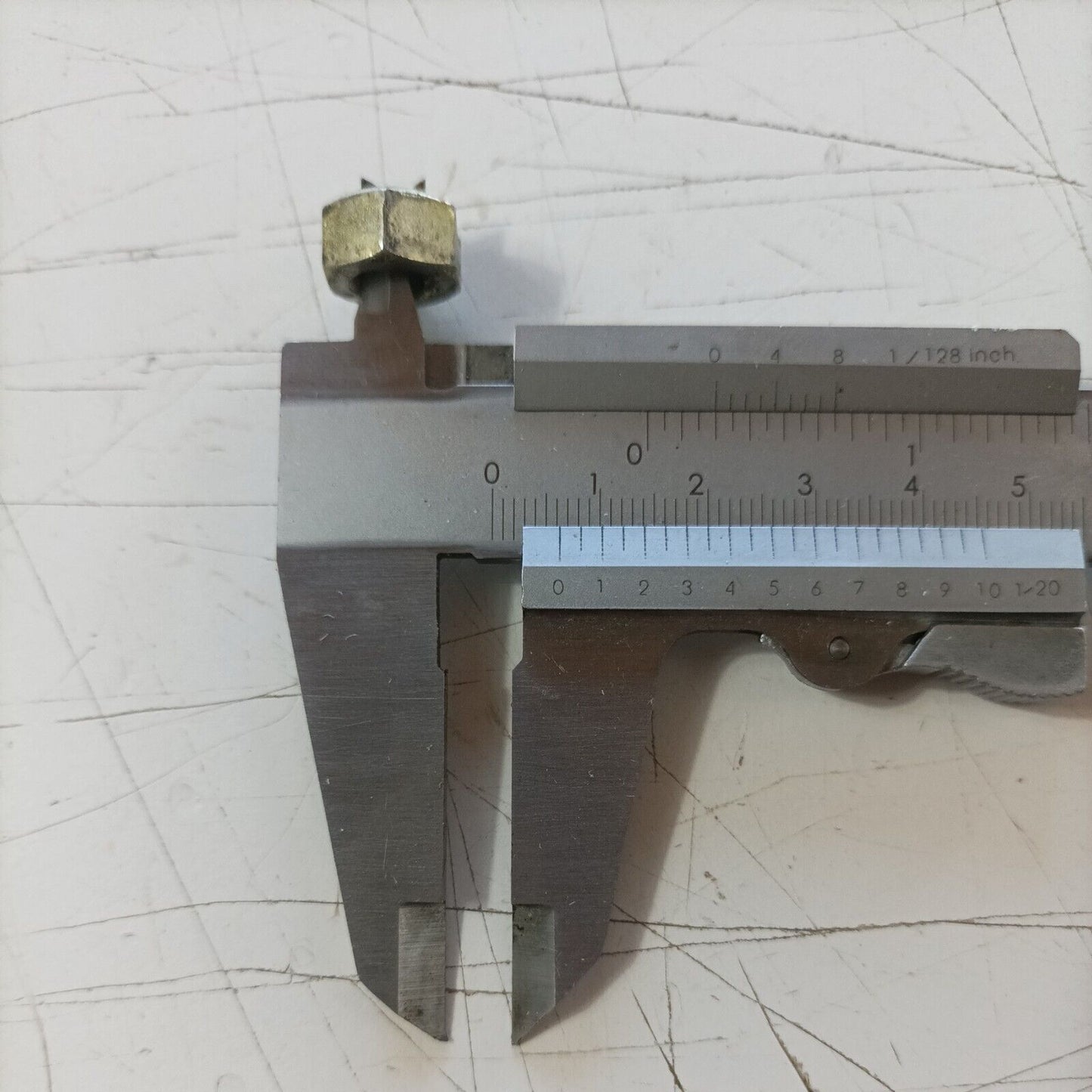 dado bullone LATO VOLANO PER MOTOSEGA CASTEL GARDEN CS 39 ALPINA P 390 usato