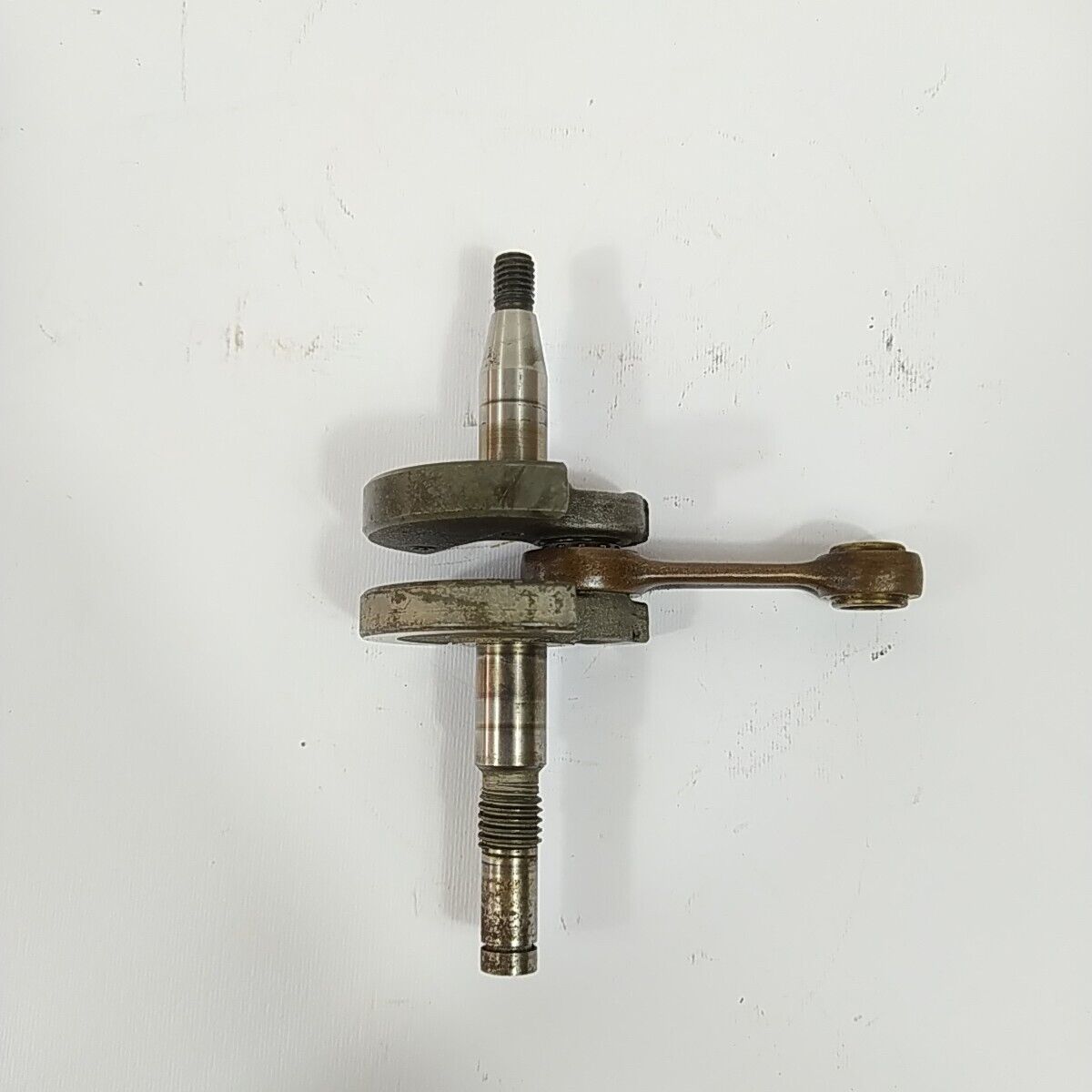 ALBERO MOTORE E DADO VOLANO per motosega MCCULLOCH 45 EUROPA 92 ricambi usati