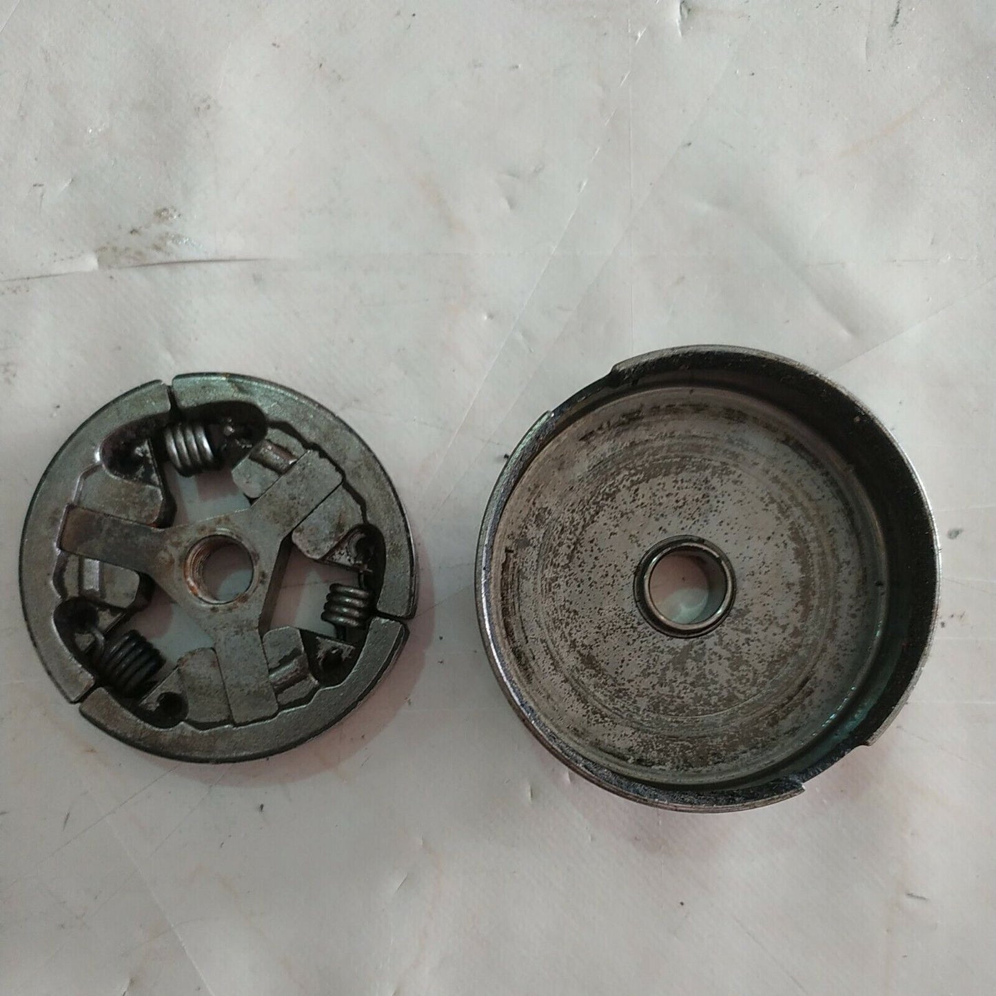 CAMPANA E FRIZIONE completo ORIGINALE PER MOTOSEGA SOLO 646 ricambi usati