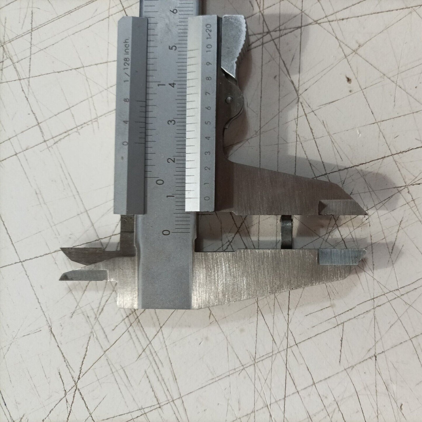 CHIAVETTA VOLANO SELETTRA 02.0080.60 PER TAGLIASIEPE EFCO TS 327 L ricambi usati