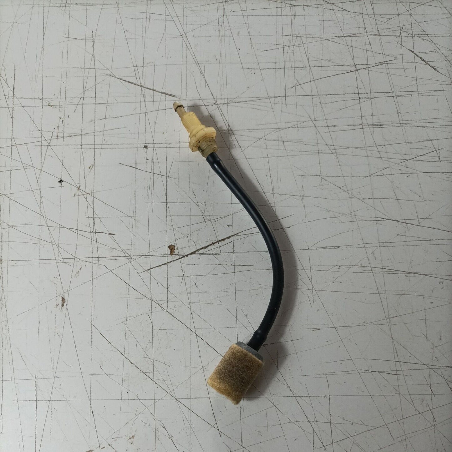 tubazione tubo SERBATOIO CARBURANTE PER MOTOSEGA DOLMAR SACHS 153 ricambi usati