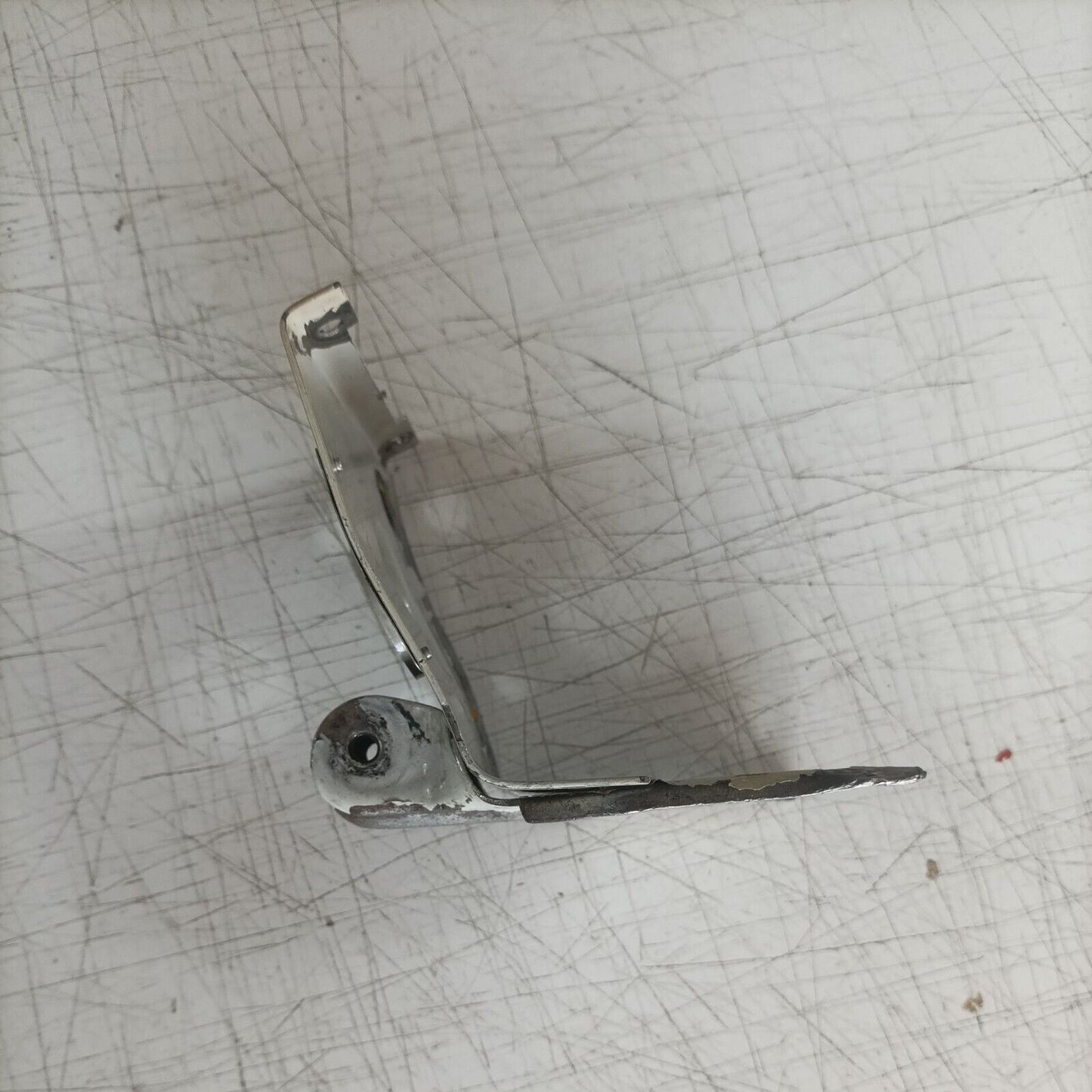 MOTOSEGA CASTOR C70 ALPINA A70 TELAIETTO COPERTURA CILINDRO SUPPORTO MANIGLIA