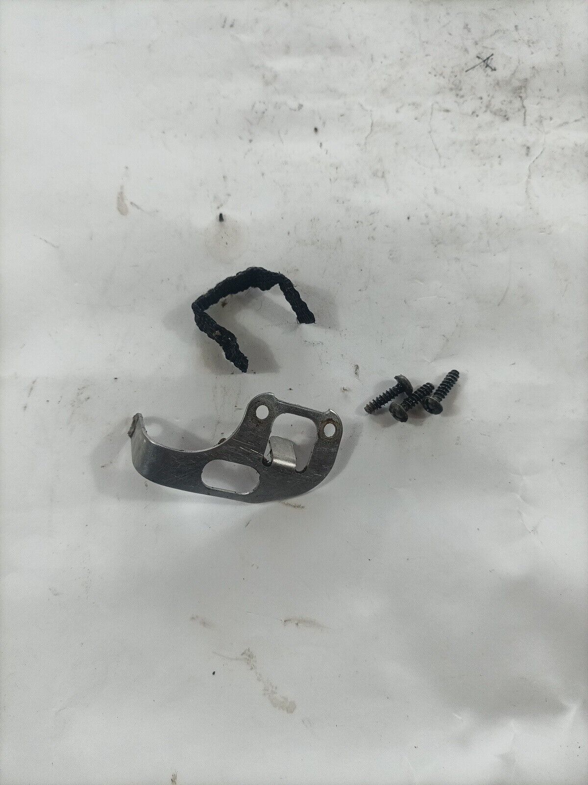 Gancio cintura attacco per  MOTOSEGA 25cc EFCO OLEO MAC ZENOAH EMAK