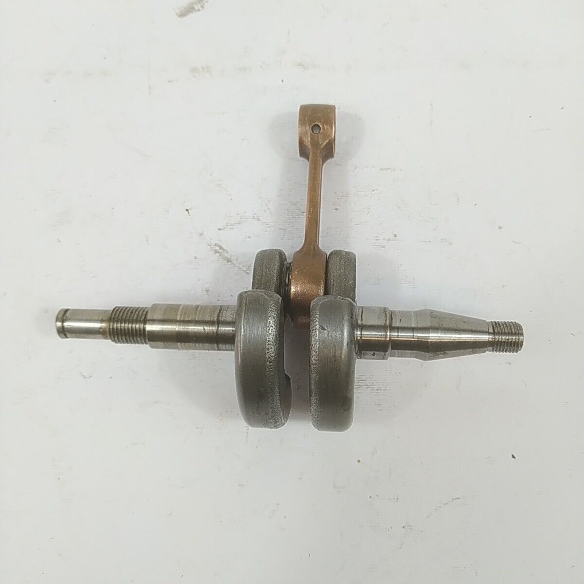 Ricambio ALBERO MOTORE ORIGINALE per motosega CASTOR CP 700 usato