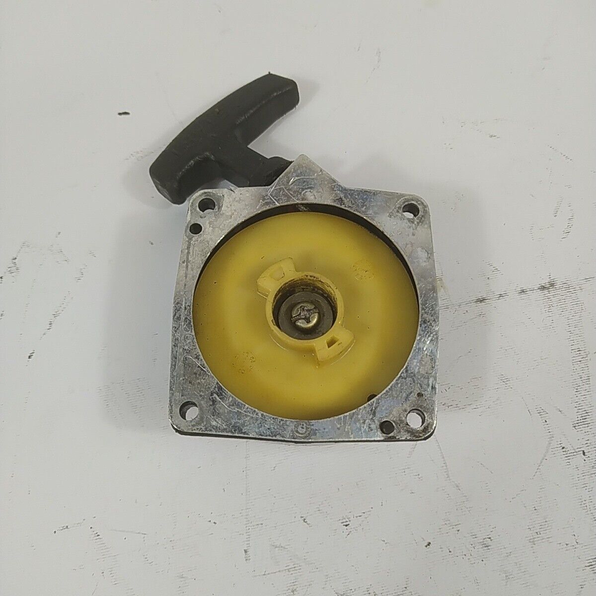 Ricambio usato per decespugliatore TANAKA COPERCHIO AVVIAMENTO A STRAPPO