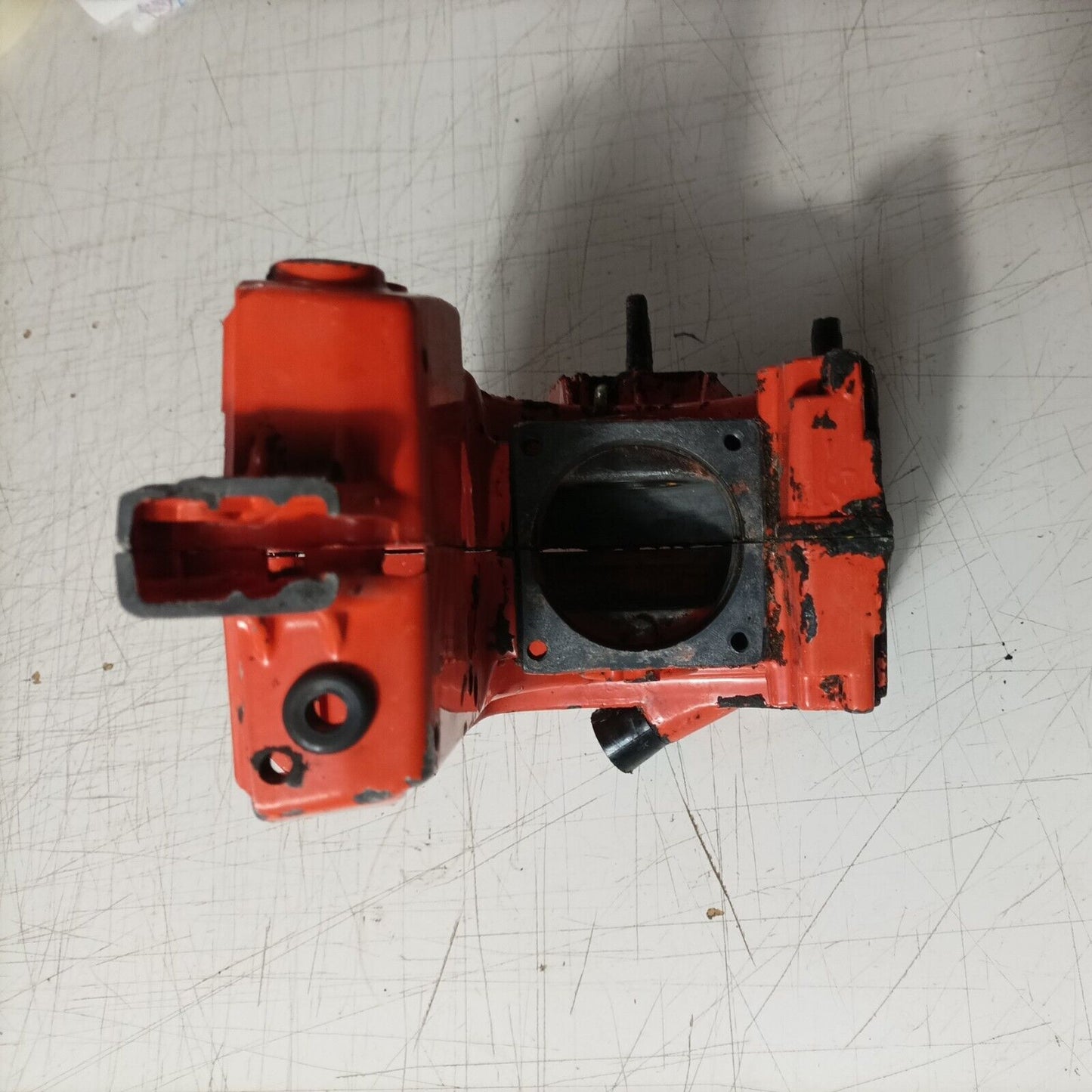 CARTER BASAMENTO CILINDRO TELAIO ARANCIO PER MOTOSEGA CASTOR C70 ALPINA A 70
